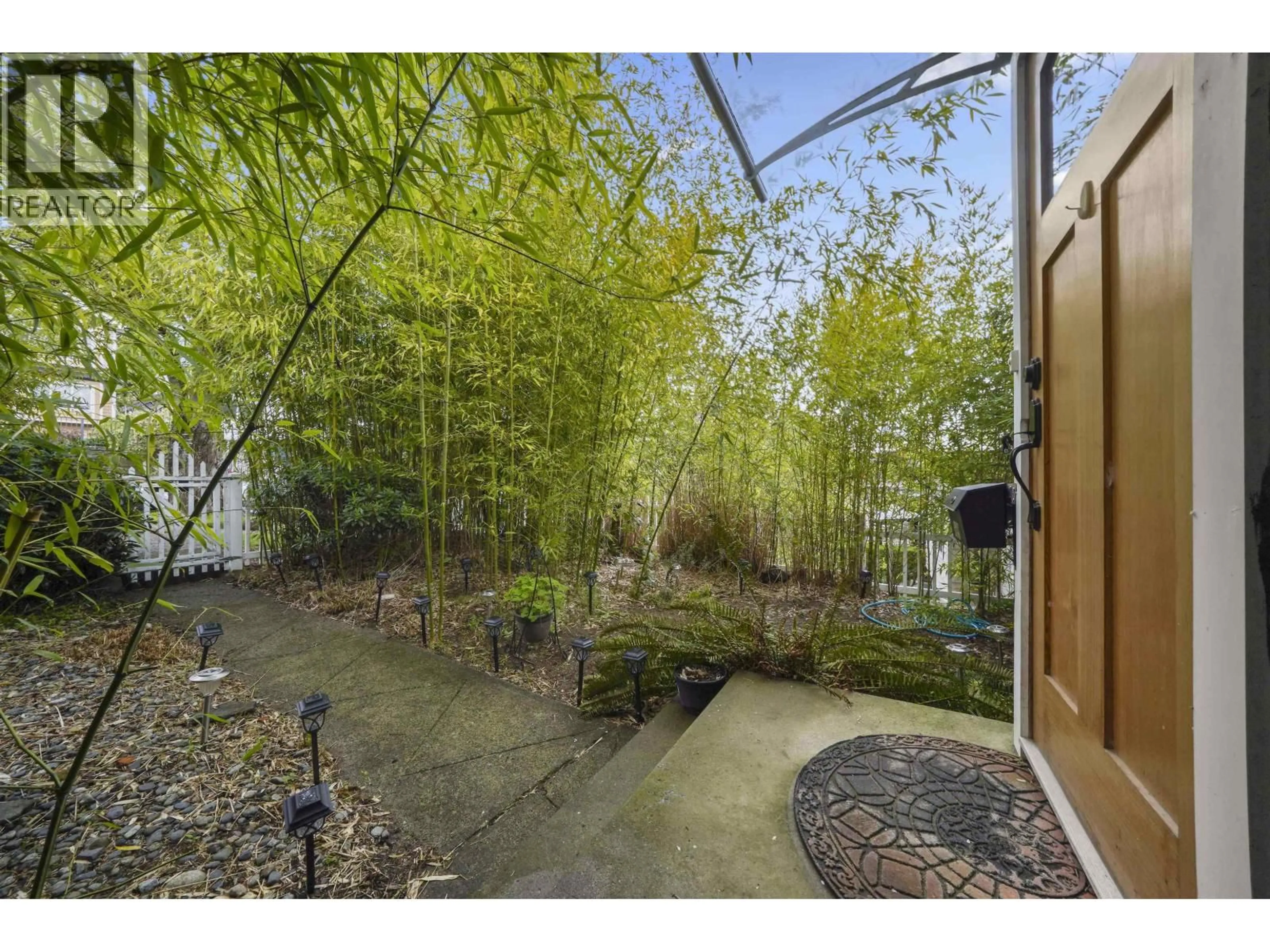Patio, forest/trees view for 2850 6TH AVENUE, Vancouver British Columbia V5M1R8