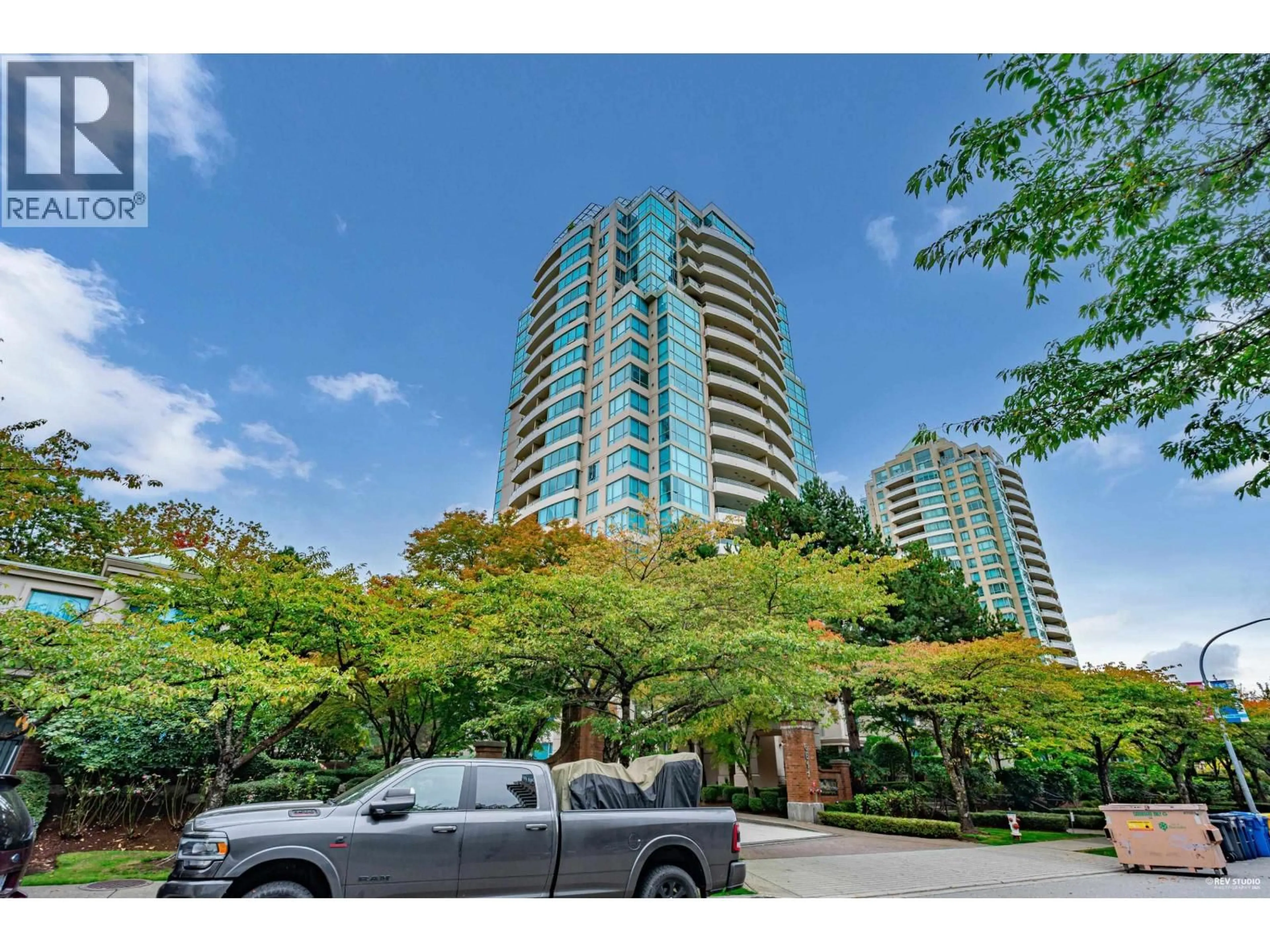Unknown for 807 - 6611 SOUTHOAKS CRESCENT, Burnaby British Columbia V5E4L5