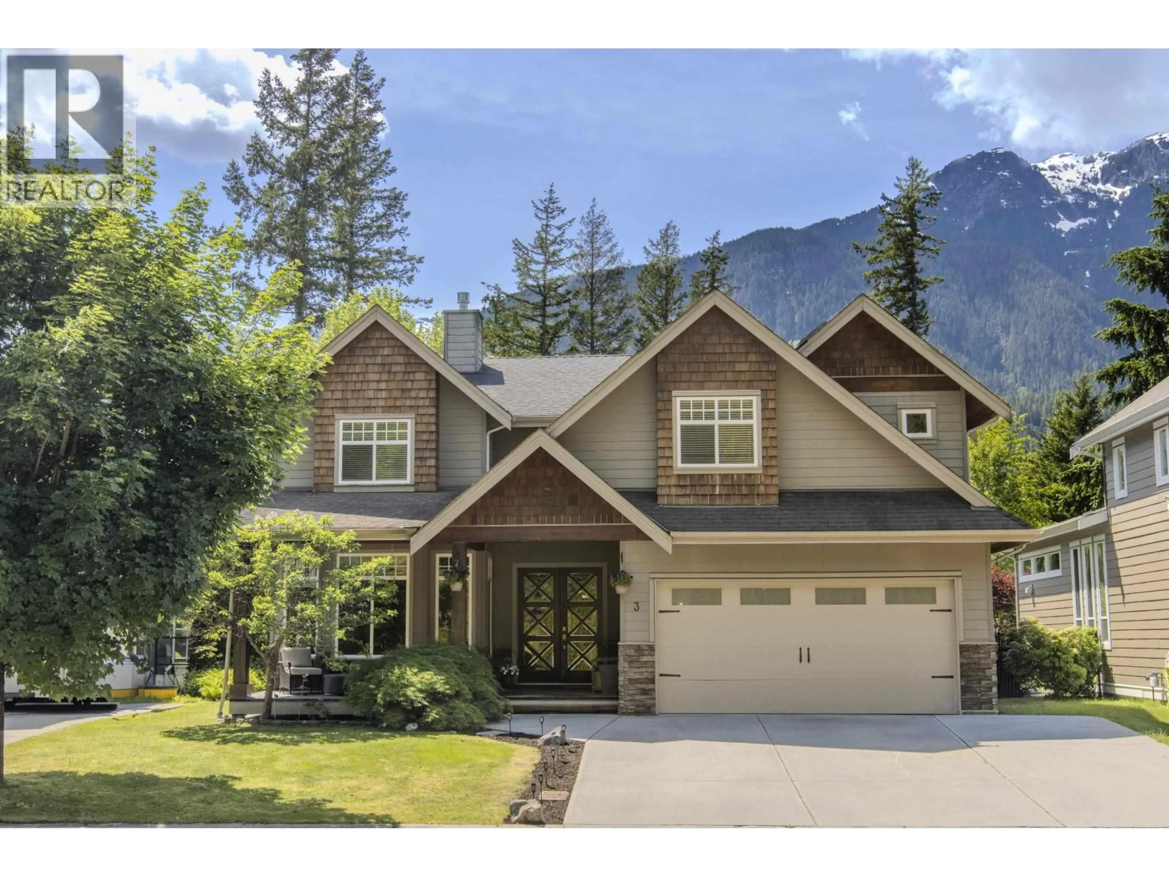 Home with vinyl exterior material, mountain view for 3 - 1355 DEPOT ROAD, Squamish British Columbia V0N1H0
