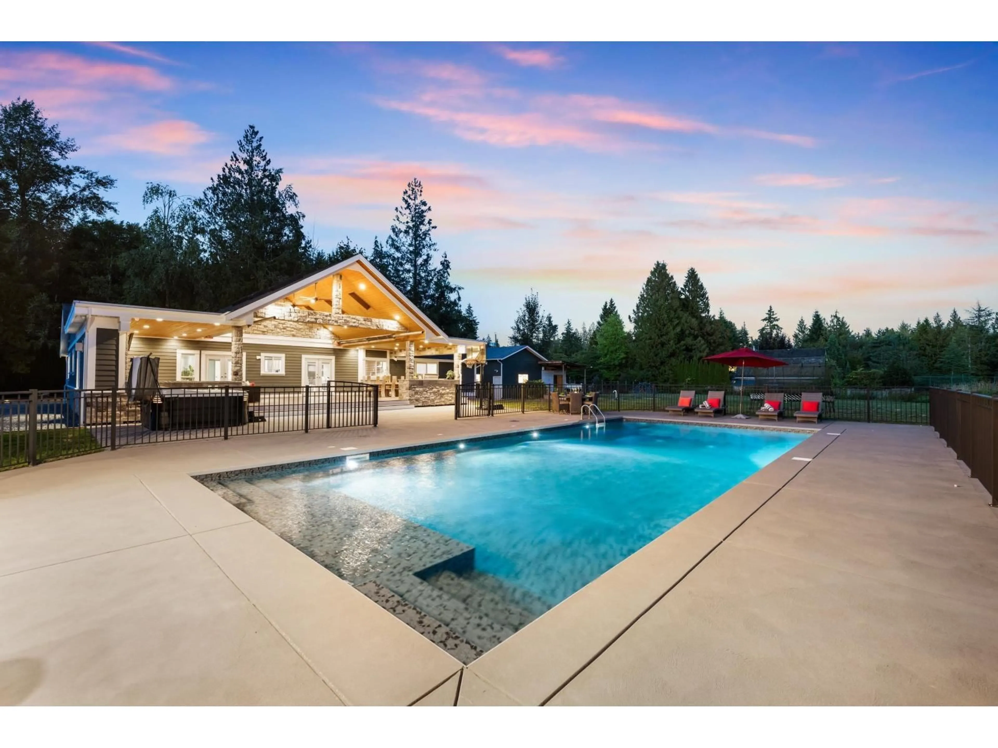 Pool for 21298 36 AVENUE, Langley British Columbia V3A8N6