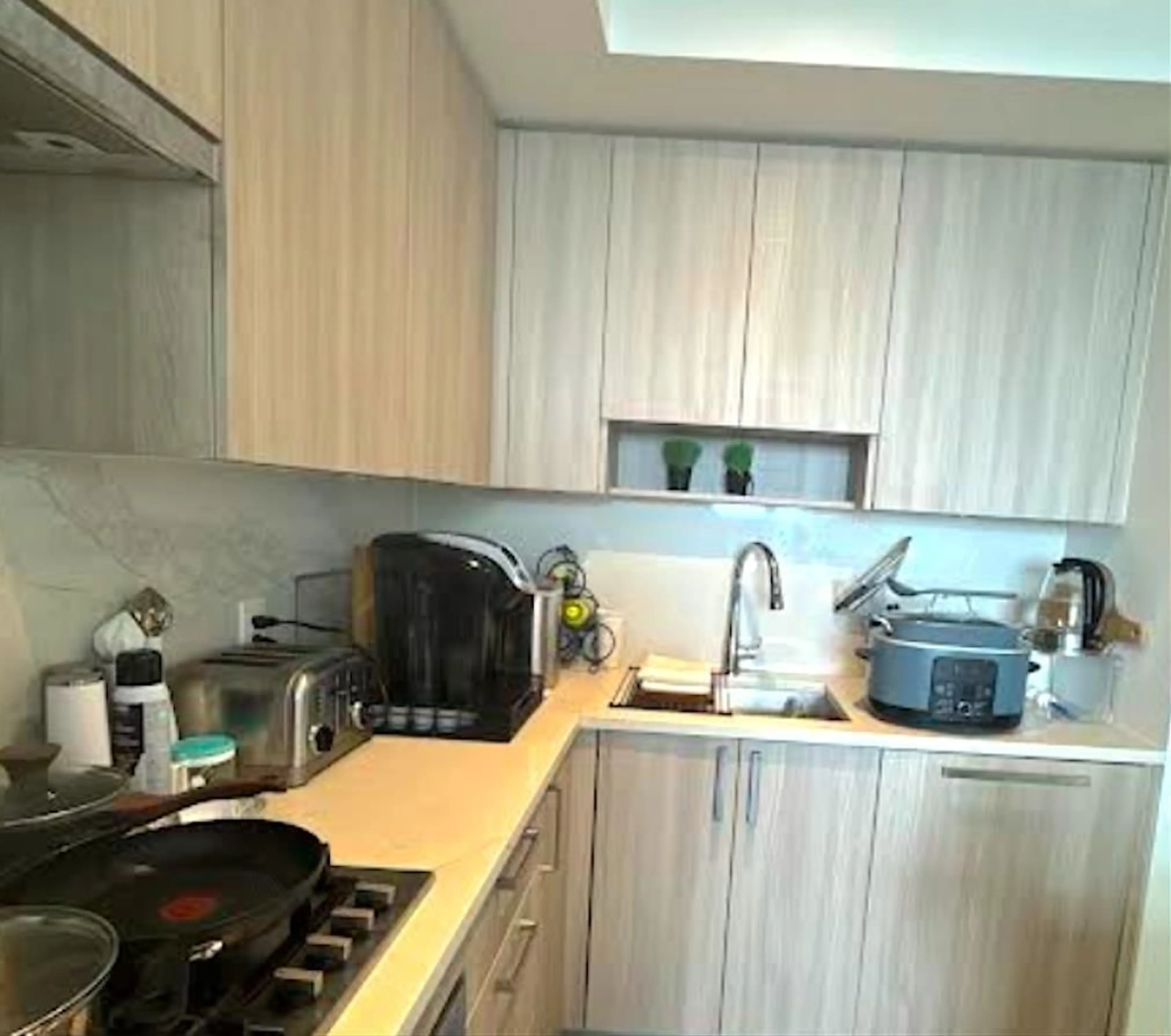 Unknown for 3510 - 13350 CENTRAL AVENUE, Surrey British Columbia V3T0S1