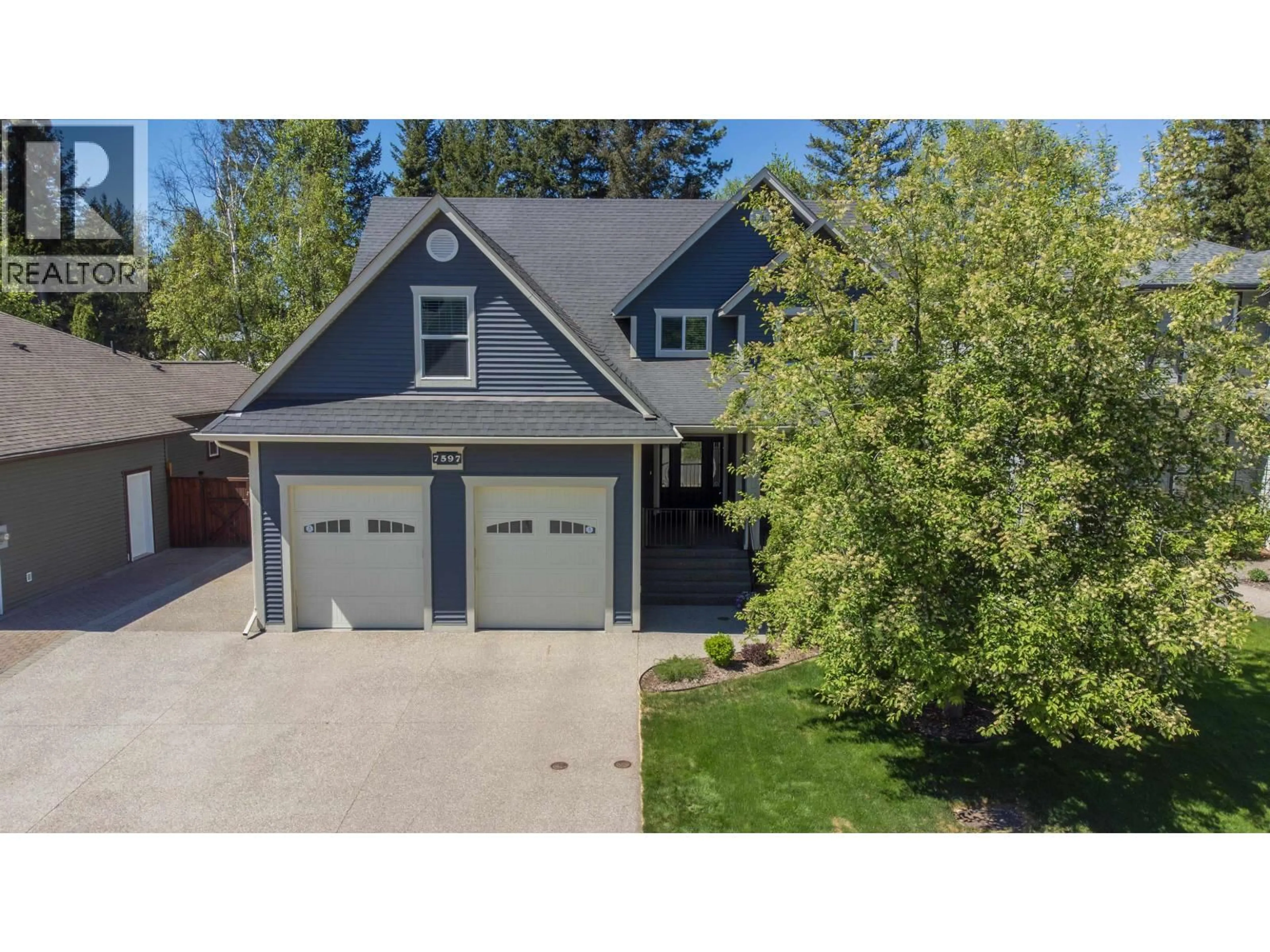 A pic from outside/outdoor area/front of a property/back of a property/a pic from drone, street for 7597 LOEDEL CRESCENT, Prince George British Columbia V2N0A5