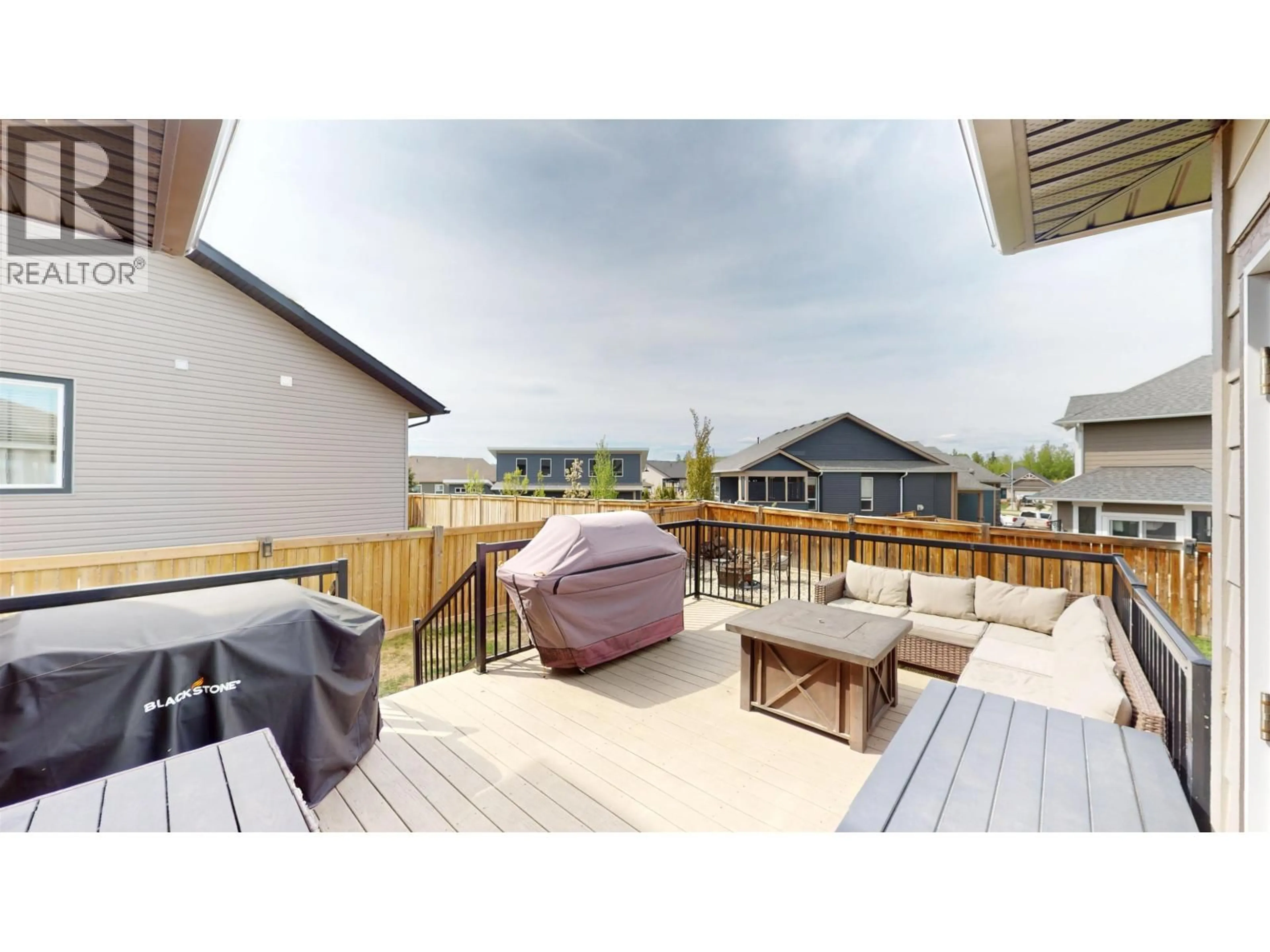 Patio, unknown for 10228 117 AVENUE, Fort St. John British Columbia V1J0L4
