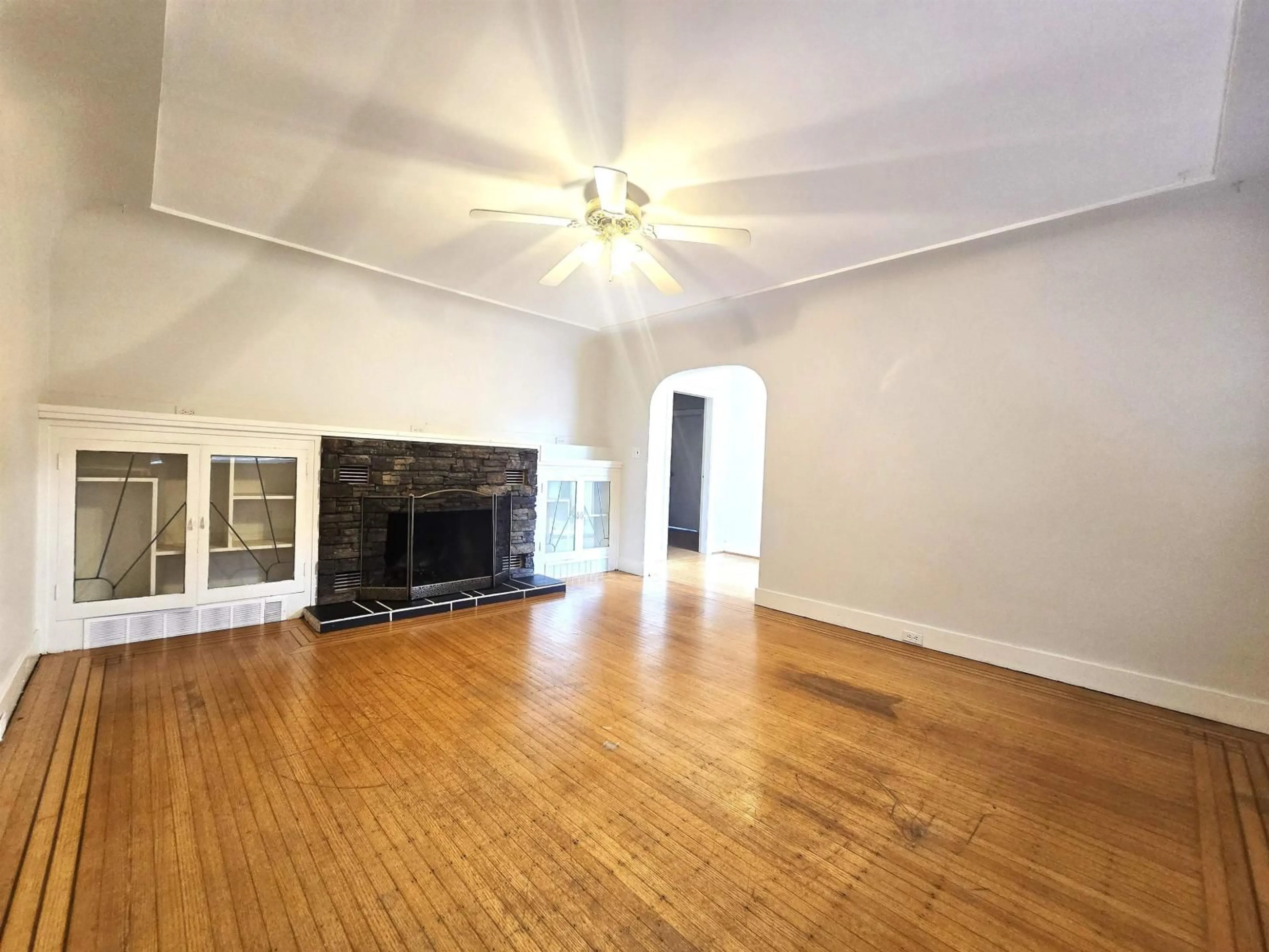 A pic of a room for 34008 OLD YALE ROAD, Abbotsford British Columbia V2S2K2