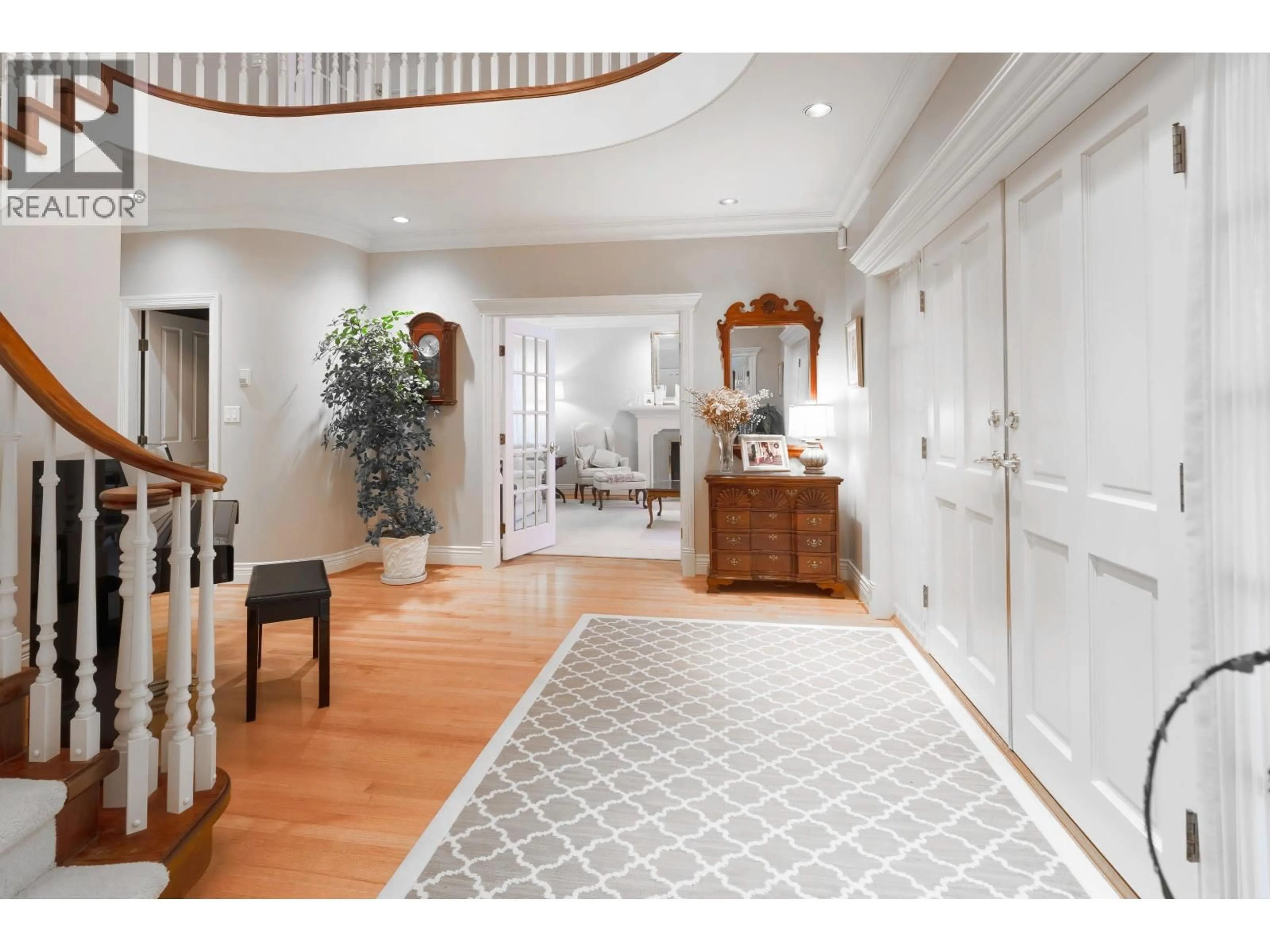 Indoor entryway for 12739 236A STREET, Maple Ridge British Columbia V4R1P9