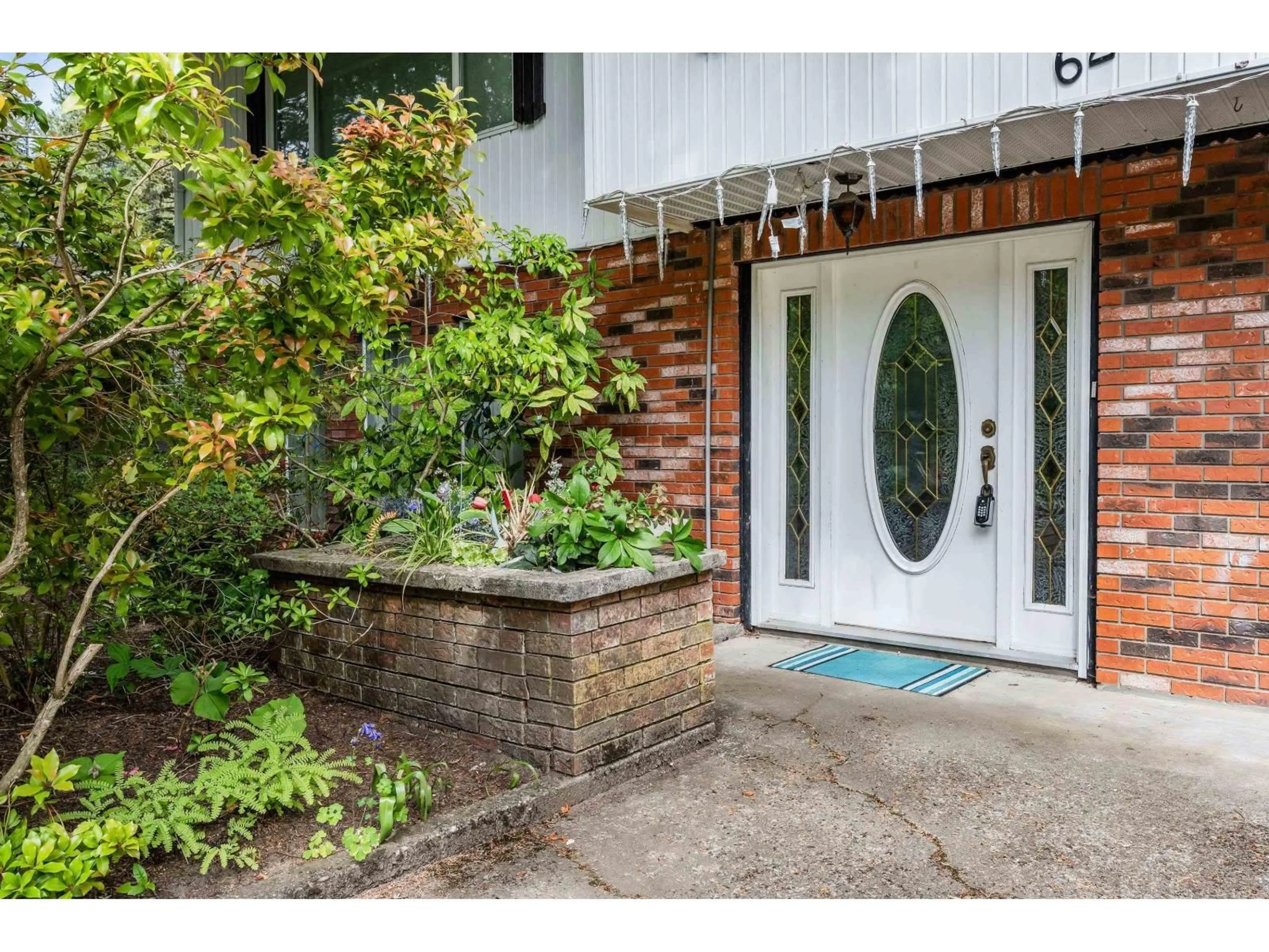 Indoor entryway for 626 MOUNTAIN VIEW ROAD, Cultus Lake British Columbia V2R4Z7
