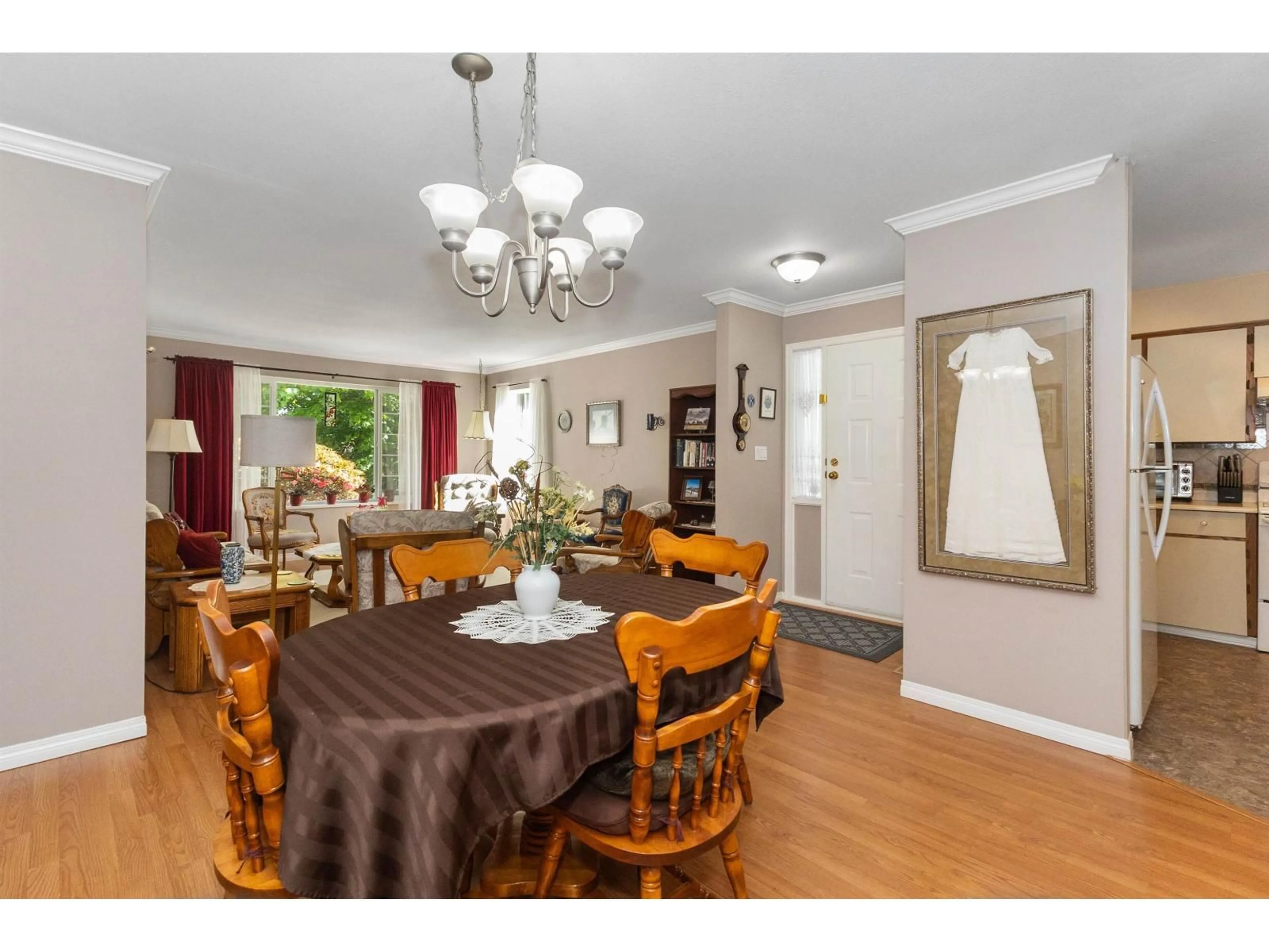 Dining room, wood/laminate floor for 11 - 33020 MACLURE ROAD, Abbotsford British Columbia V2S7J6