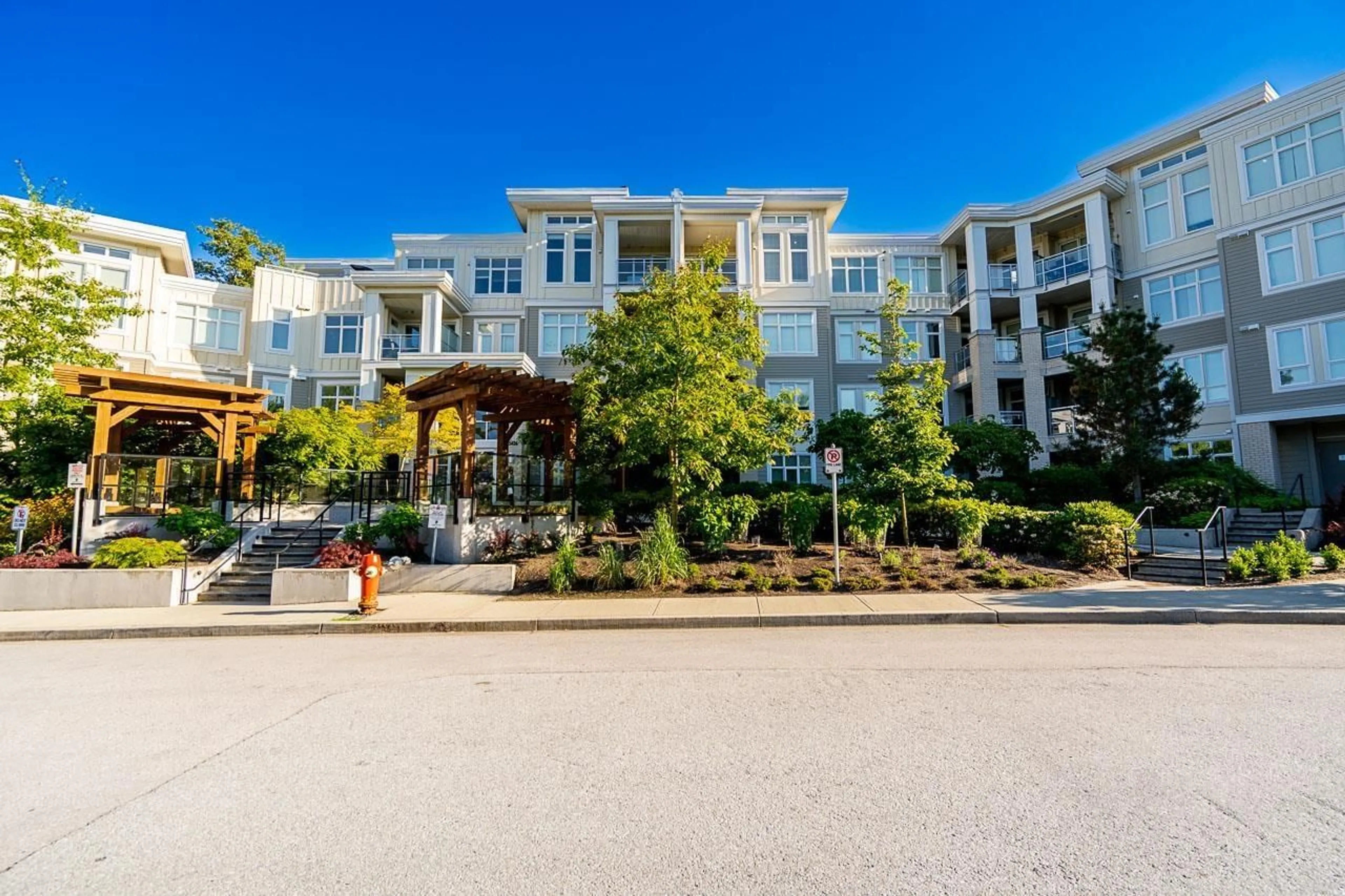 Unknown for 502 - 15436 31 AVENUE, Surrey British Columbia V3Z1H3