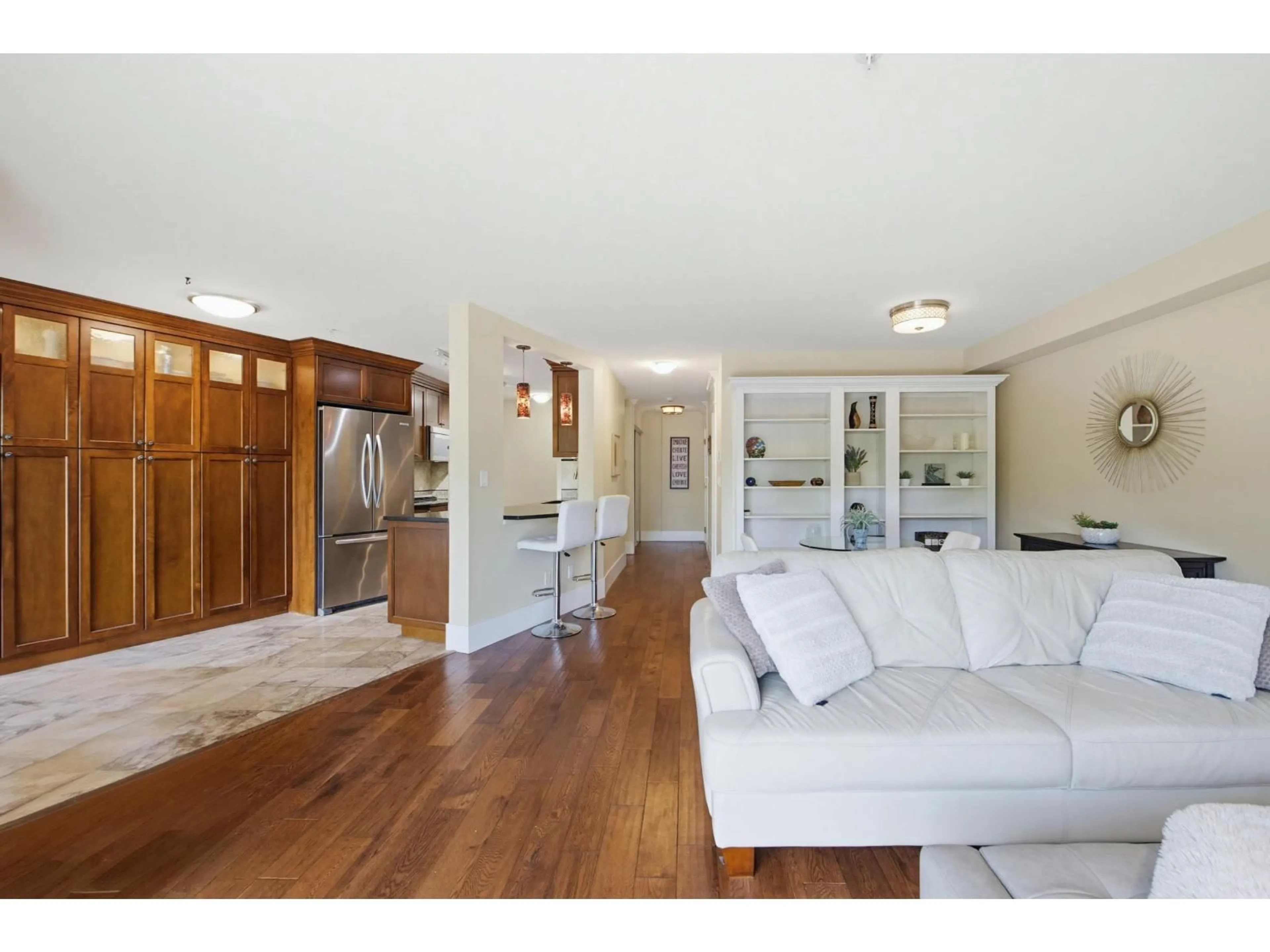 Unknown for 305 - 15150 29 A AVENUE, Surrey British Columbia V4P3B1