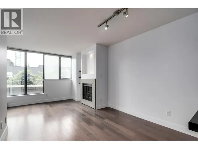 221 - 3228 TUPPER STREET, Vancouver 3