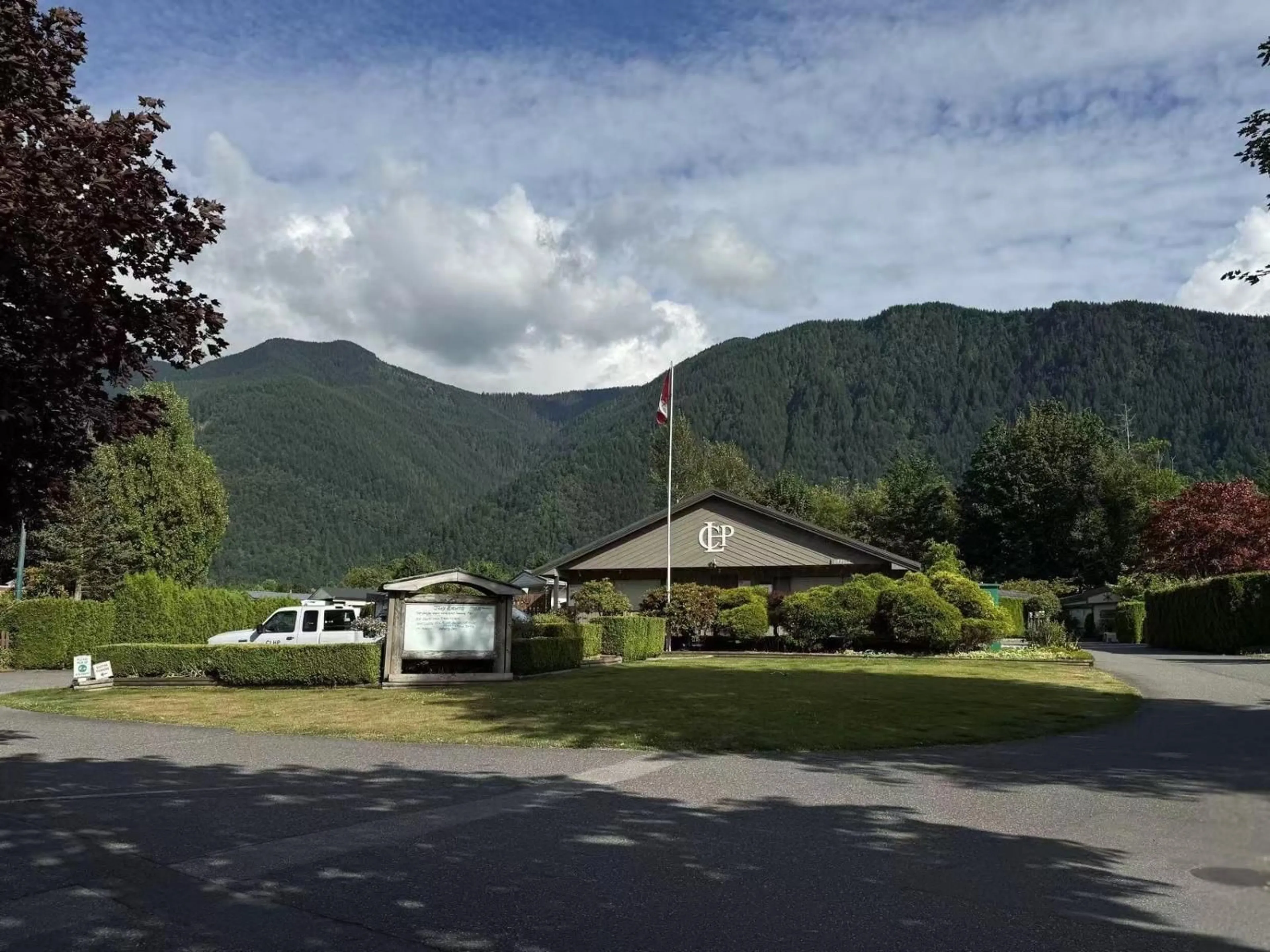 A pic from outside/outdoor area/front of a property/back of a property/a pic from drone, mountain view for 85 - 1436 FROST ROAD, Lindell Beach British Columbia V2R4X8