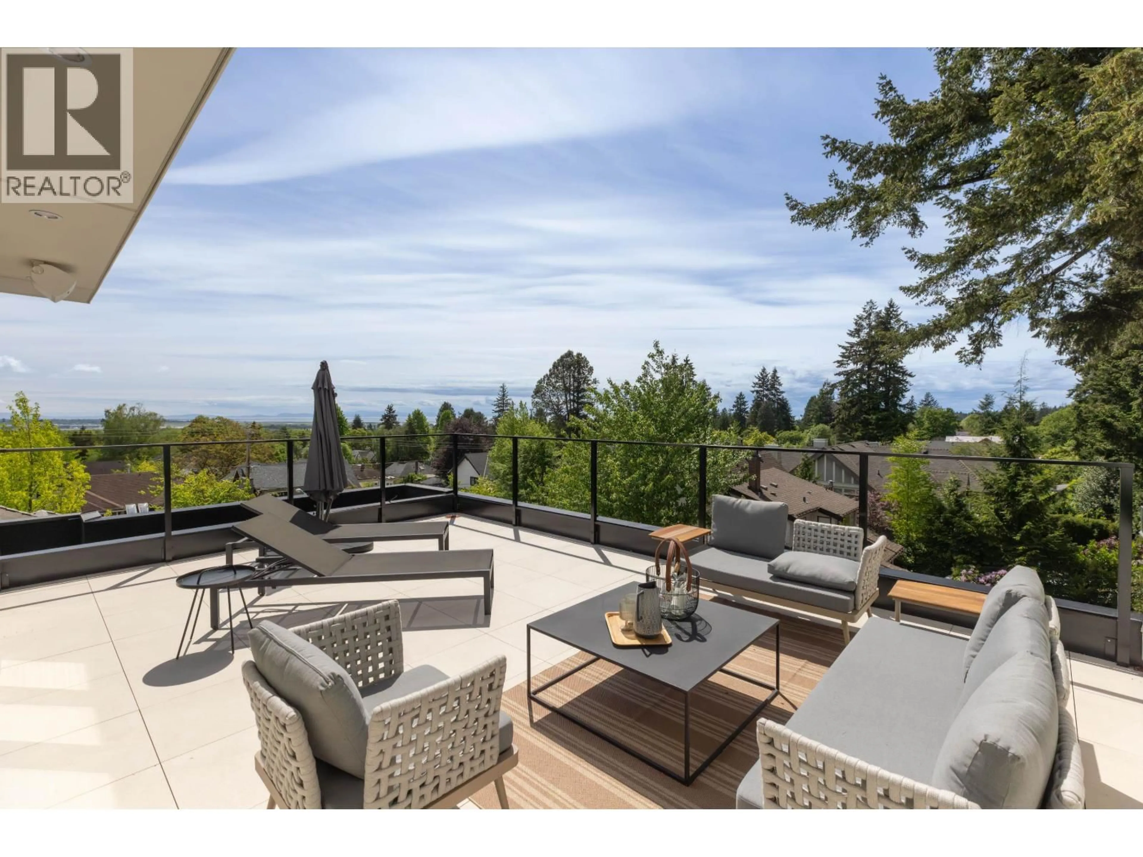 Patio, water/lake/river/ocean view for 2 - 5061 BLENHEIM STREET, Vancouver British Columbia V6N1N6