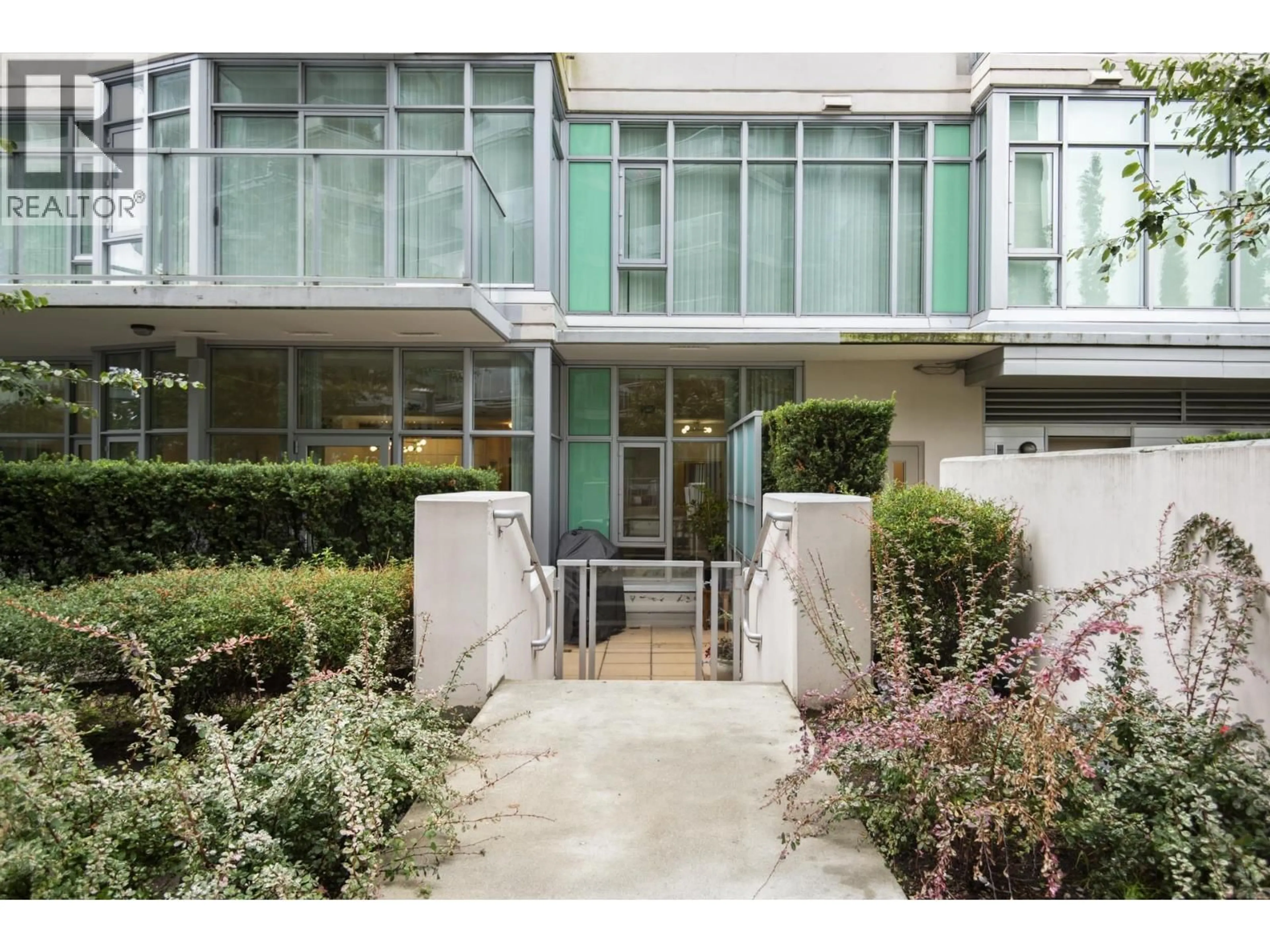 Unknown for 112 - 185 VICTORY SHIP WAY, North Vancouver British Columbia V7L0G2