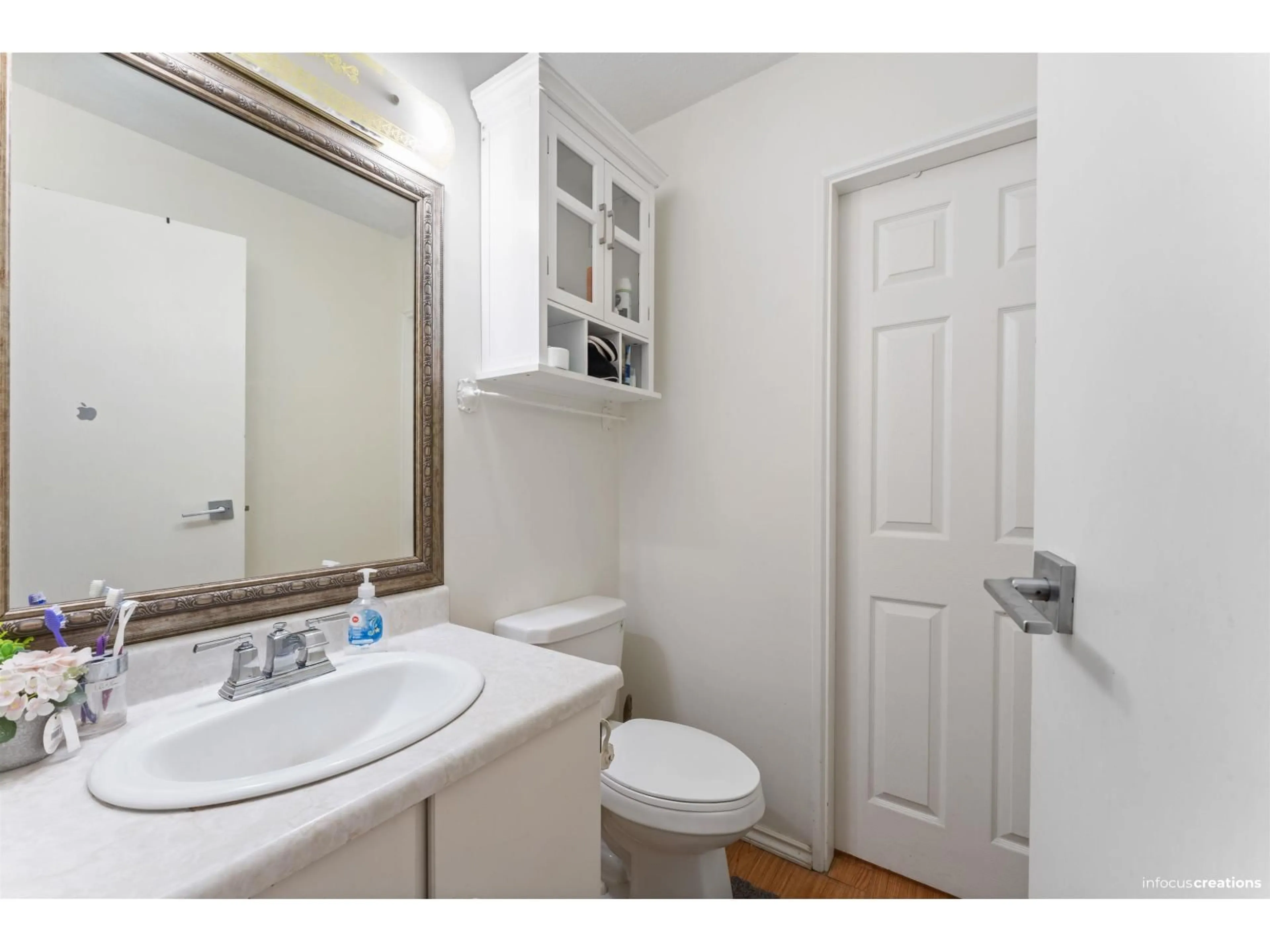 Standard bathroom, unknown for 161 - 7484 138 STREET, Surrey British Columbia V3W6G4