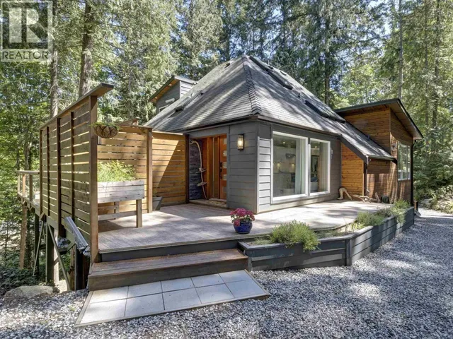 6165 CORACLE DRIVE, Sechelt 2