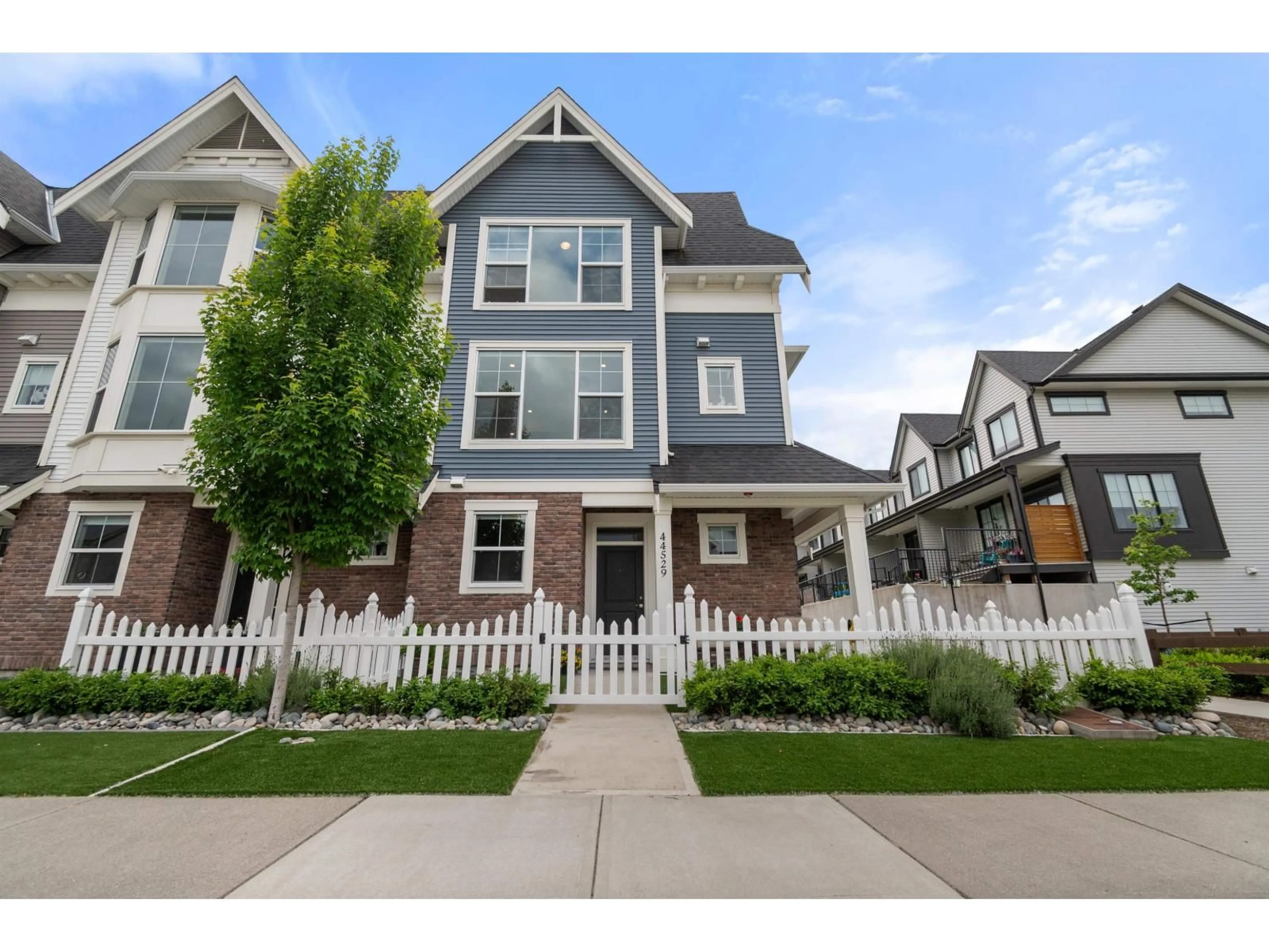 Unknown for 44529 FRESHWATER DRIVE, Chilliwack British Columbia V2R6A3