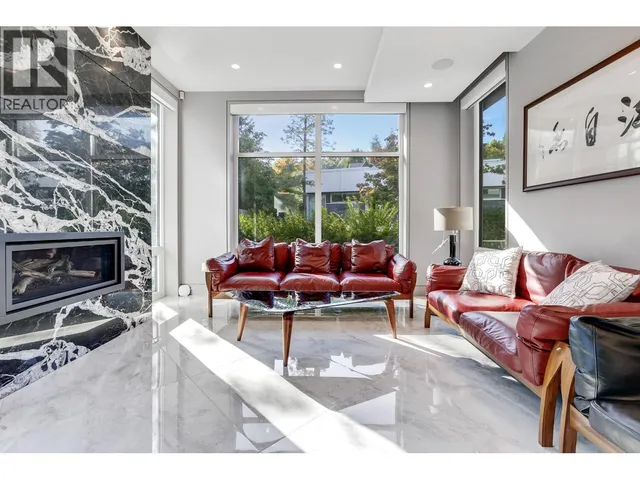 1909 DISCOVERY STREET, Vancouver 5