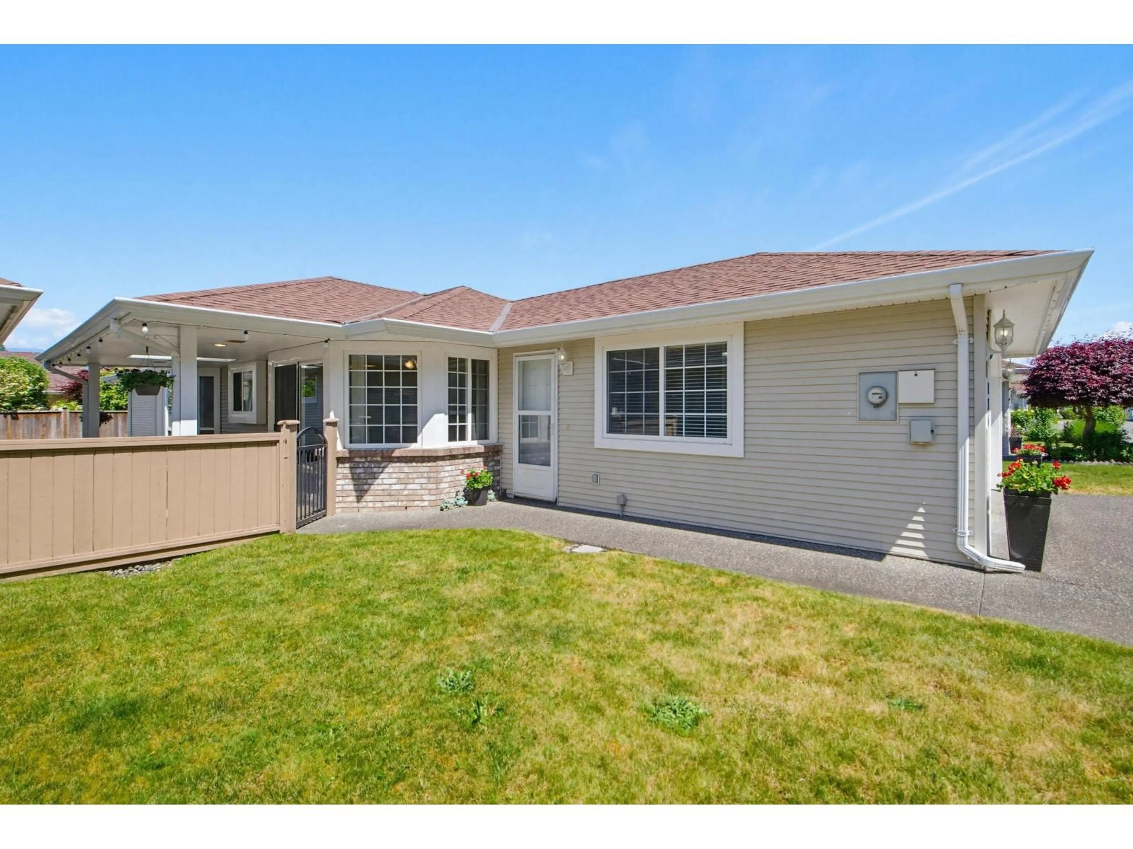 A pic from outside/outdoor area/front of a property/back of a property/a pic from drone, street for 231 - 6001 PROMONTORY ROAD, Chilliwack British Columbia V2R3E3