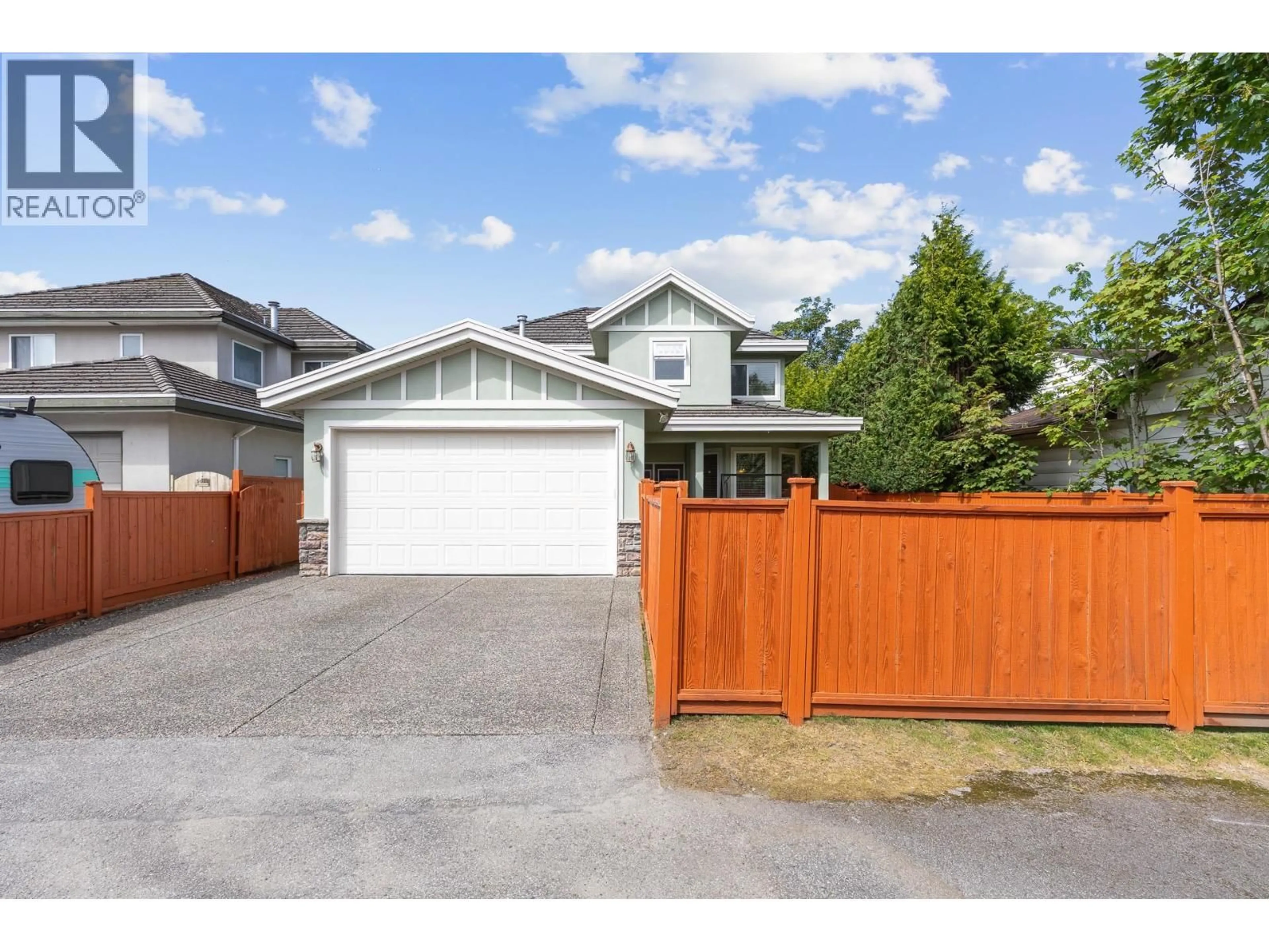 A pic from outside/outdoor area/front of a property/back of a property/a pic from drone, street for 9044 RAILWAY AVENUE, Richmond British Columbia V7E2B5