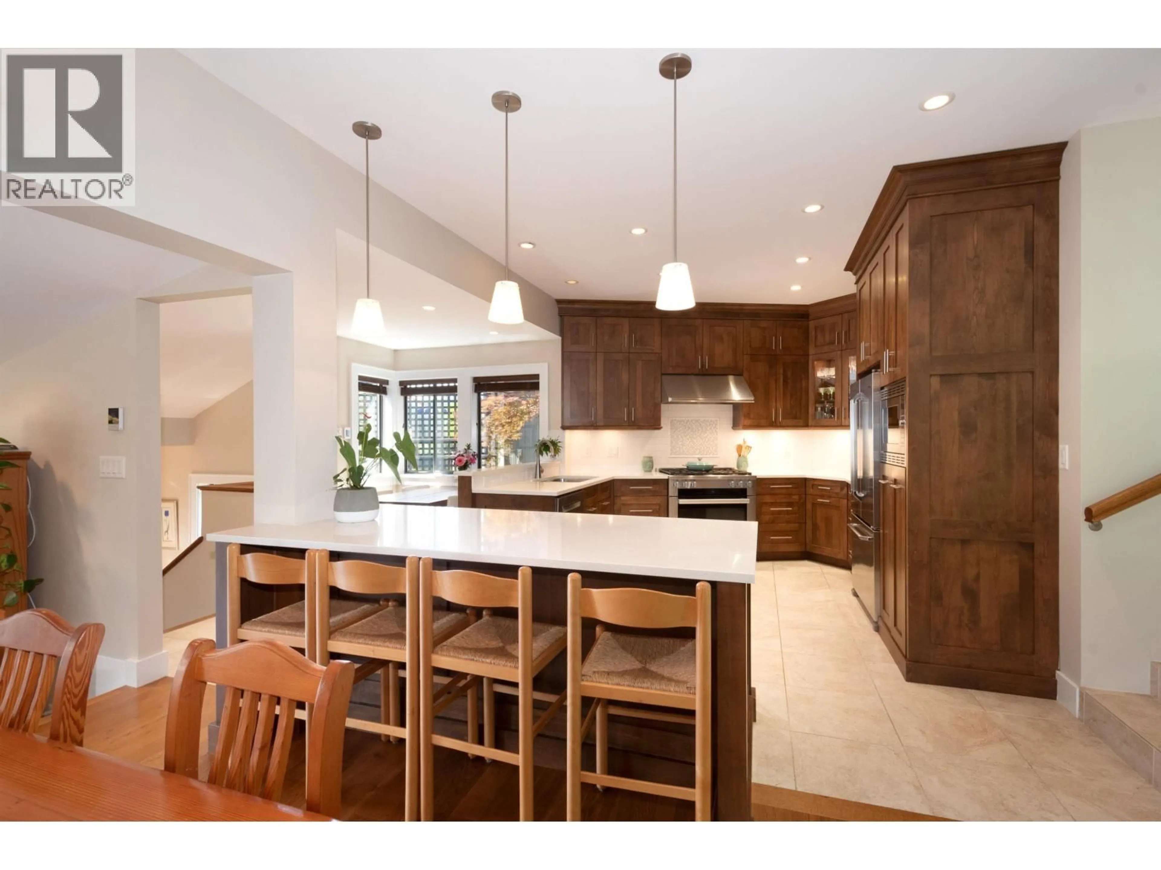 Open concept kitchen, unknown for 2643 PANORAMA DRIVE, North Vancouver British Columbia V7G1V7