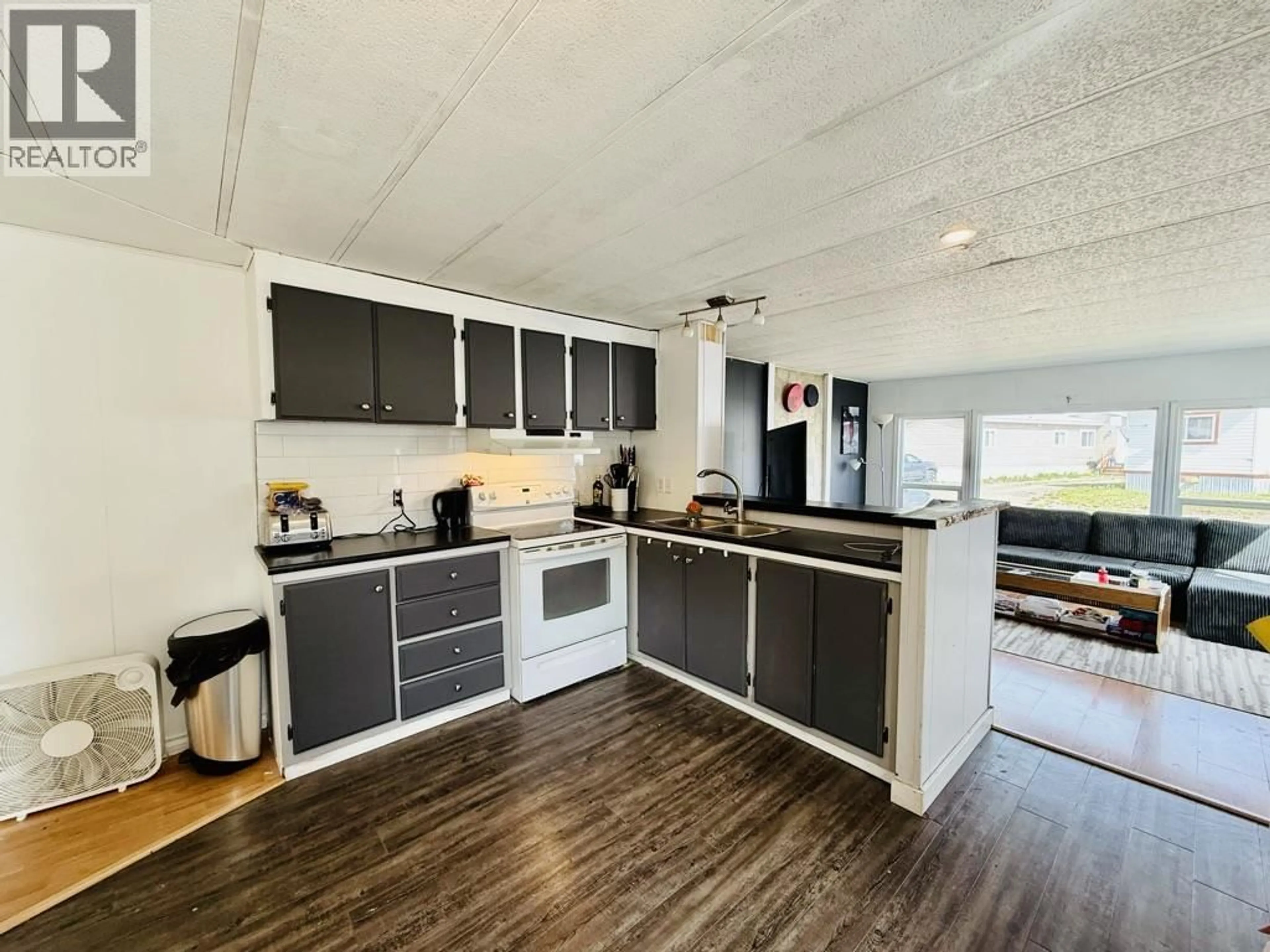 Open concept kitchen, unknown for 69 - 95 LAIDLAW ROAD, Smithers British Columbia V0J2N6