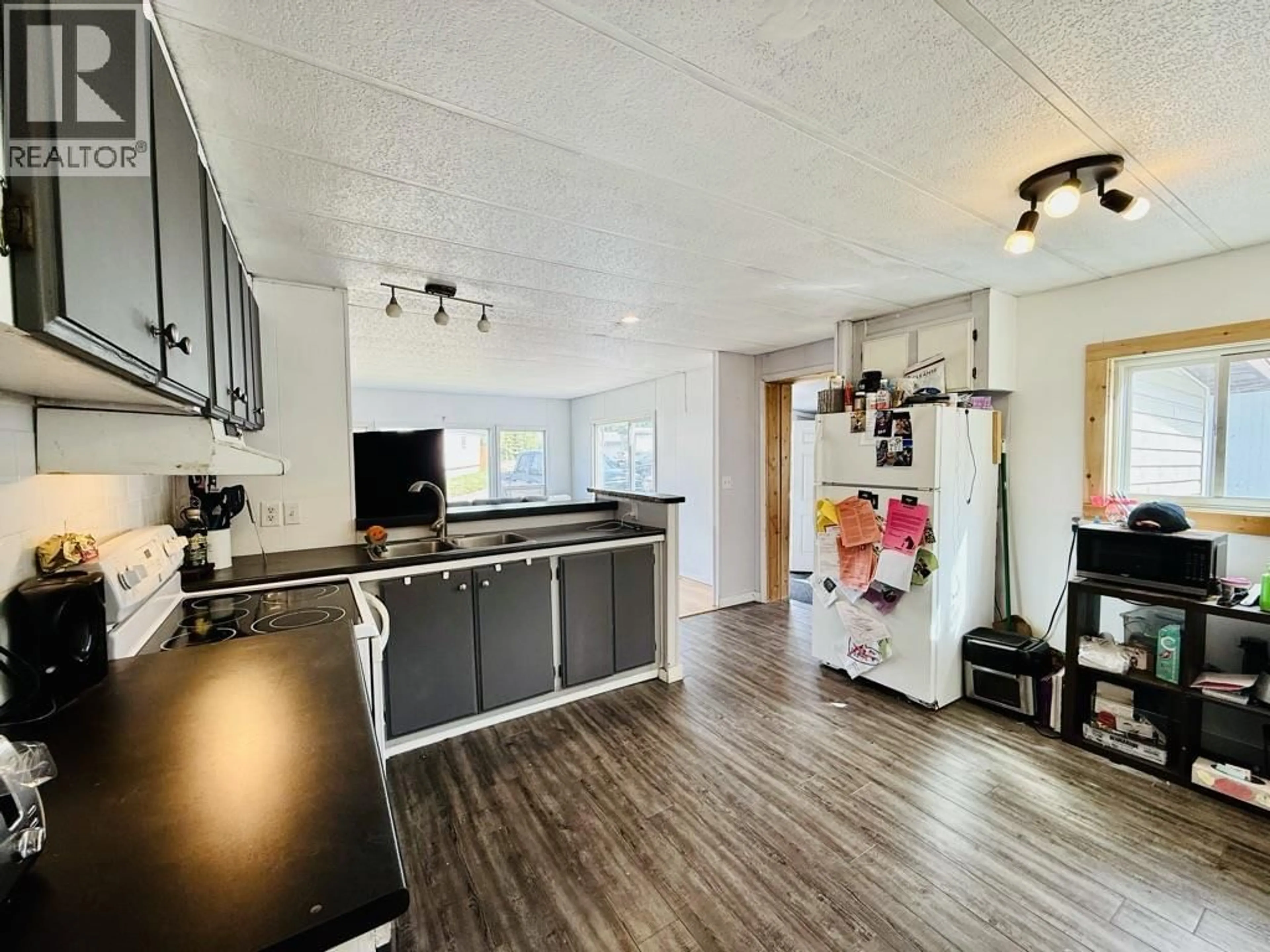 Open concept kitchen, unknown for 69 - 95 LAIDLAW ROAD, Smithers British Columbia V0J2N6