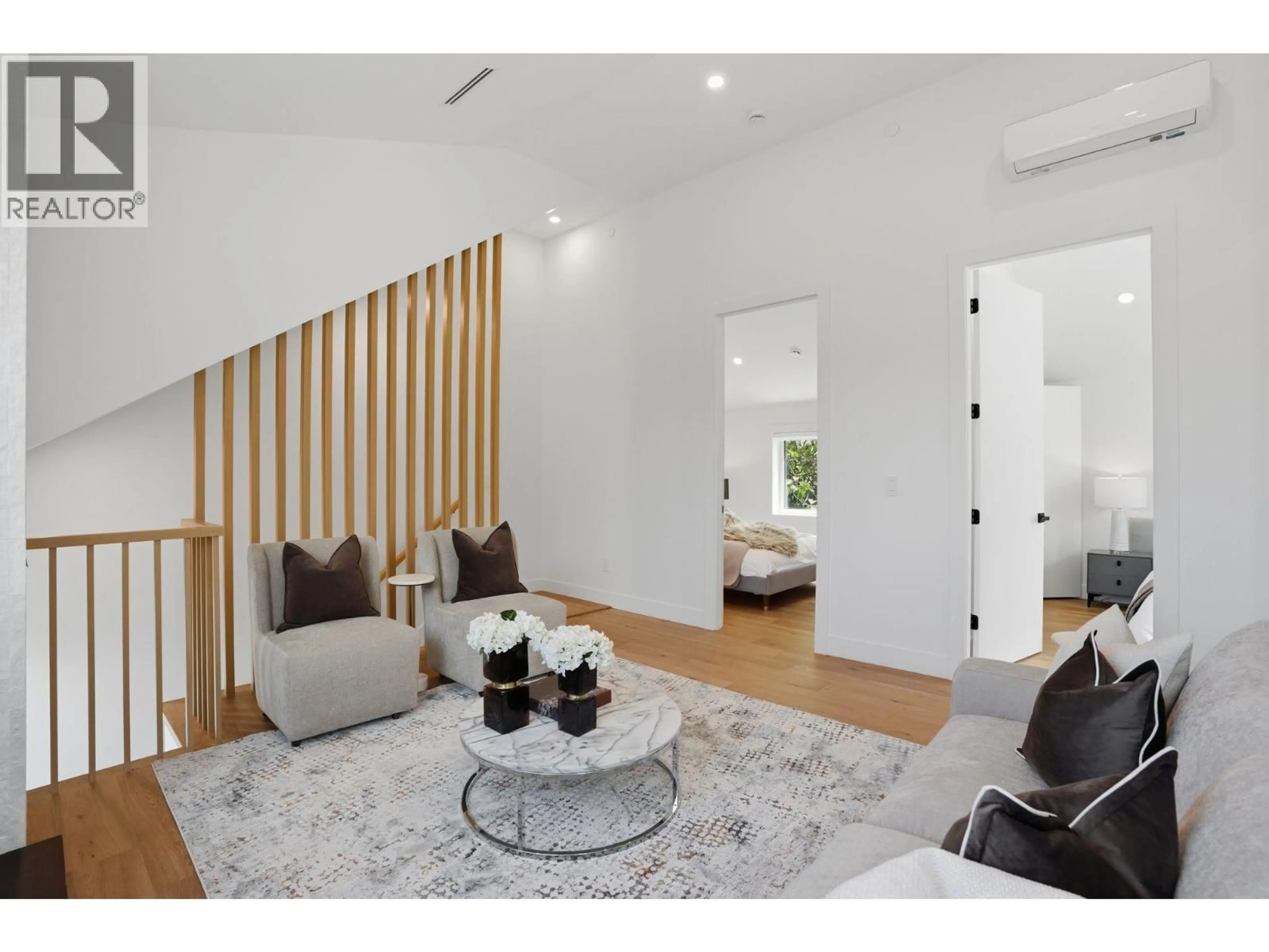 Unknown for 2436 20TH AVENUE, Vancouver British Columbia V5M2T6