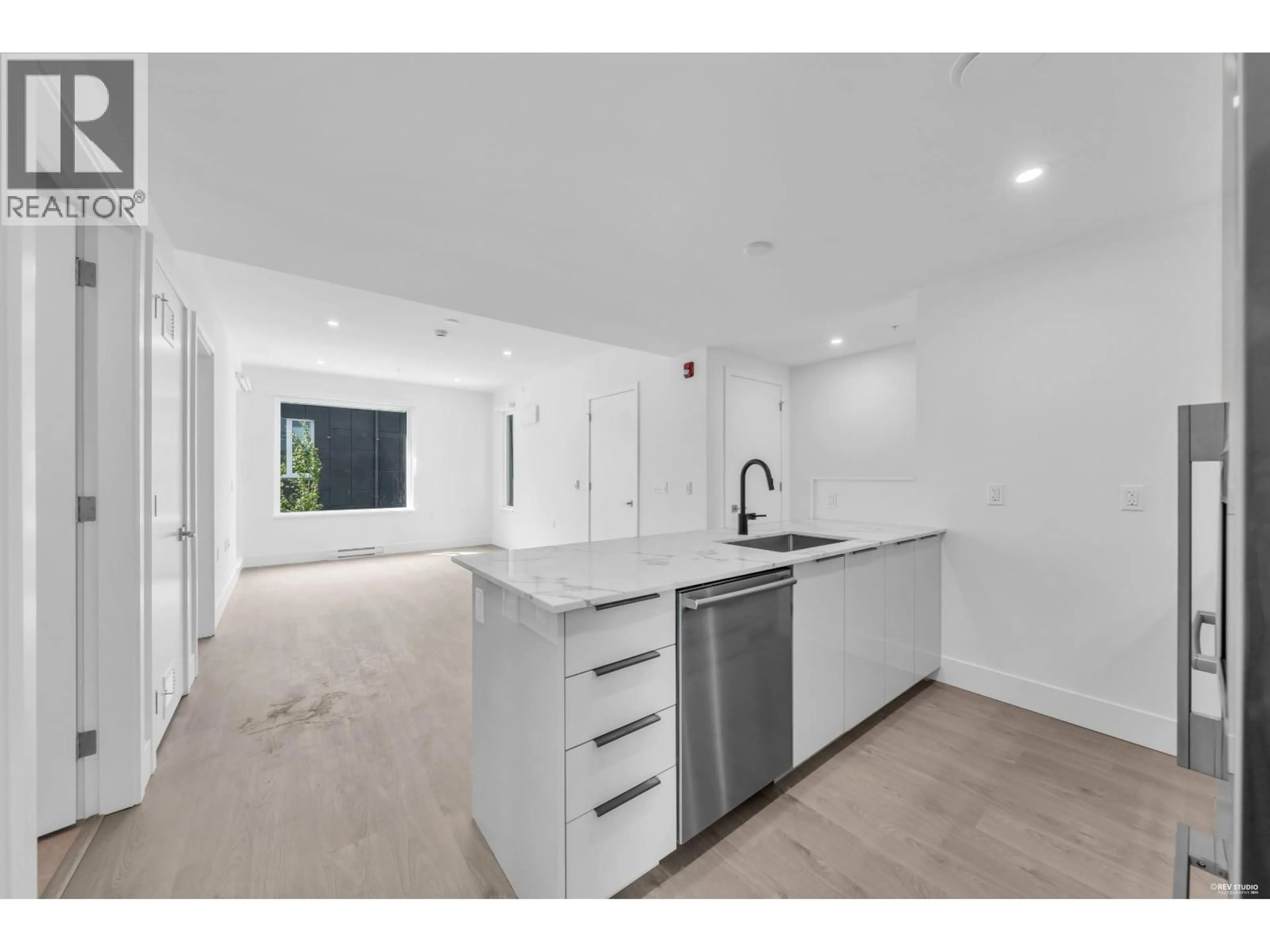 Unknown for 2210 1ST AVENUE, Vancouver British Columbia V5N1B6