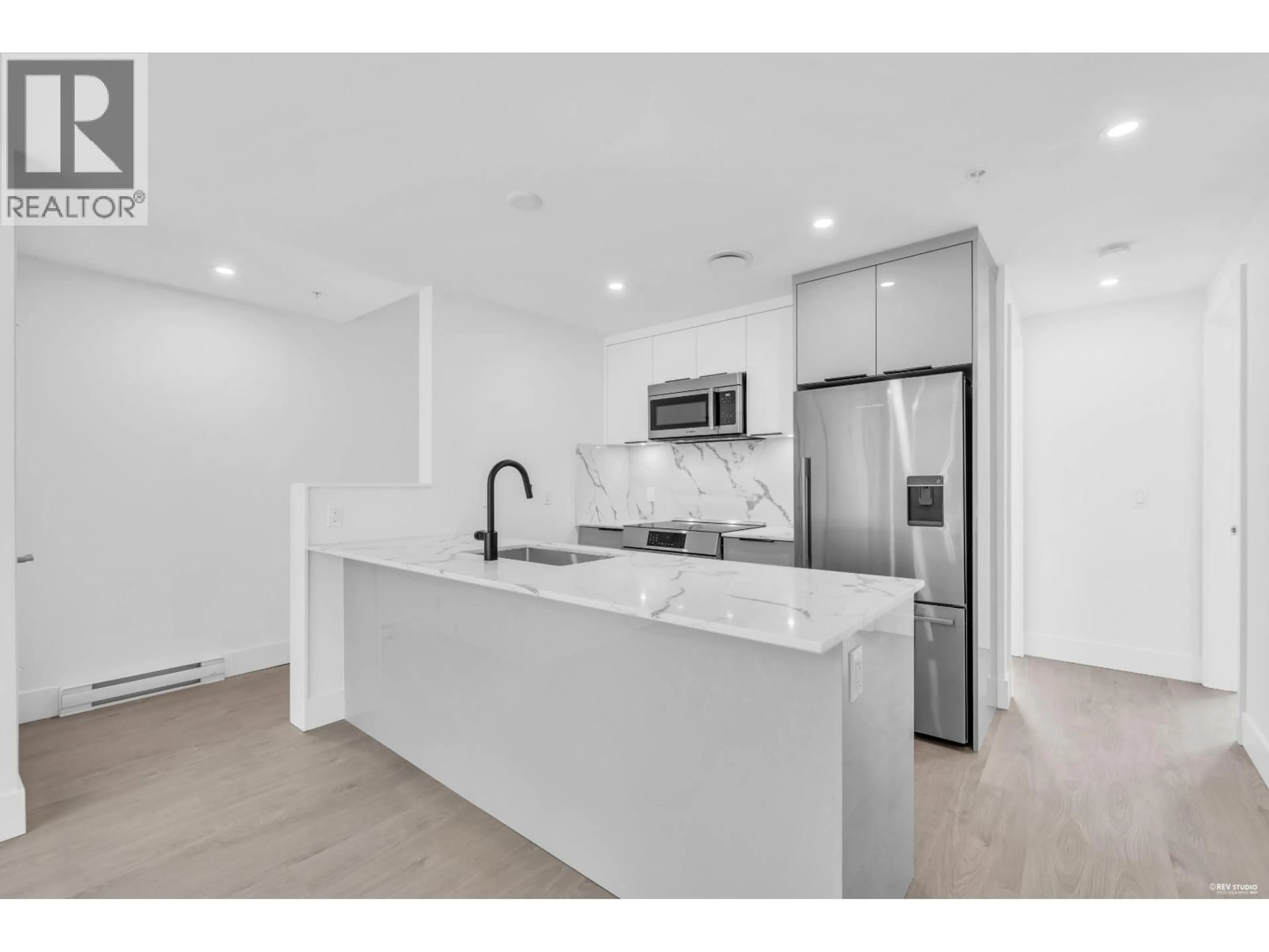 Unknown for 2210 1ST AVENUE, Vancouver British Columbia V5N1B6