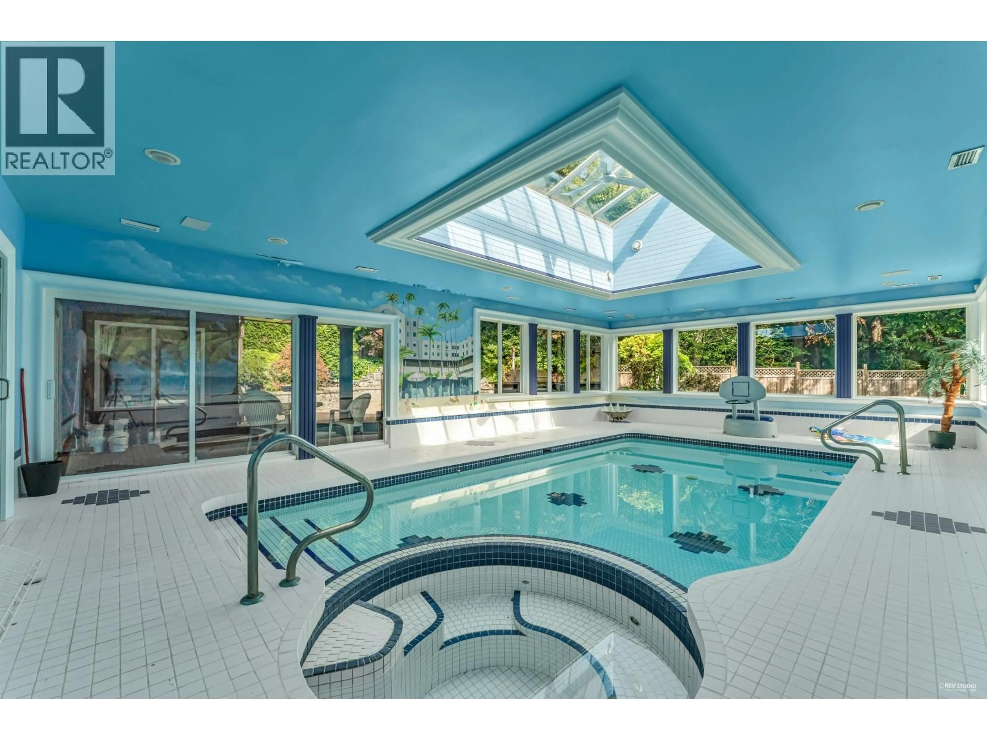 Pool for 1729 HAMPTON DRIVE, Coquitlam British Columbia V3E3C9