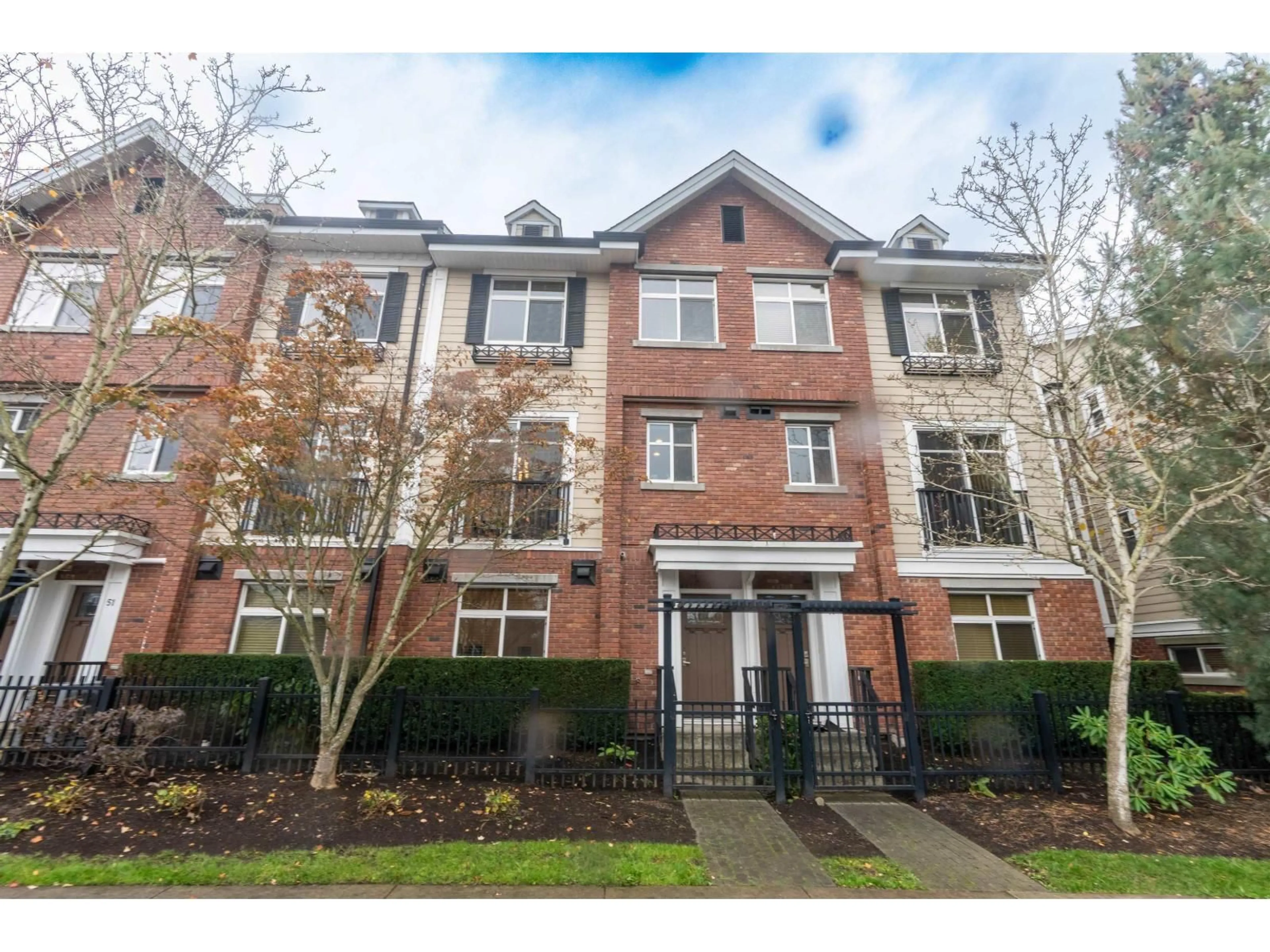 Unknown for 50 - 20738 84 AVENUE, Langley British Columbia V2Y0J6