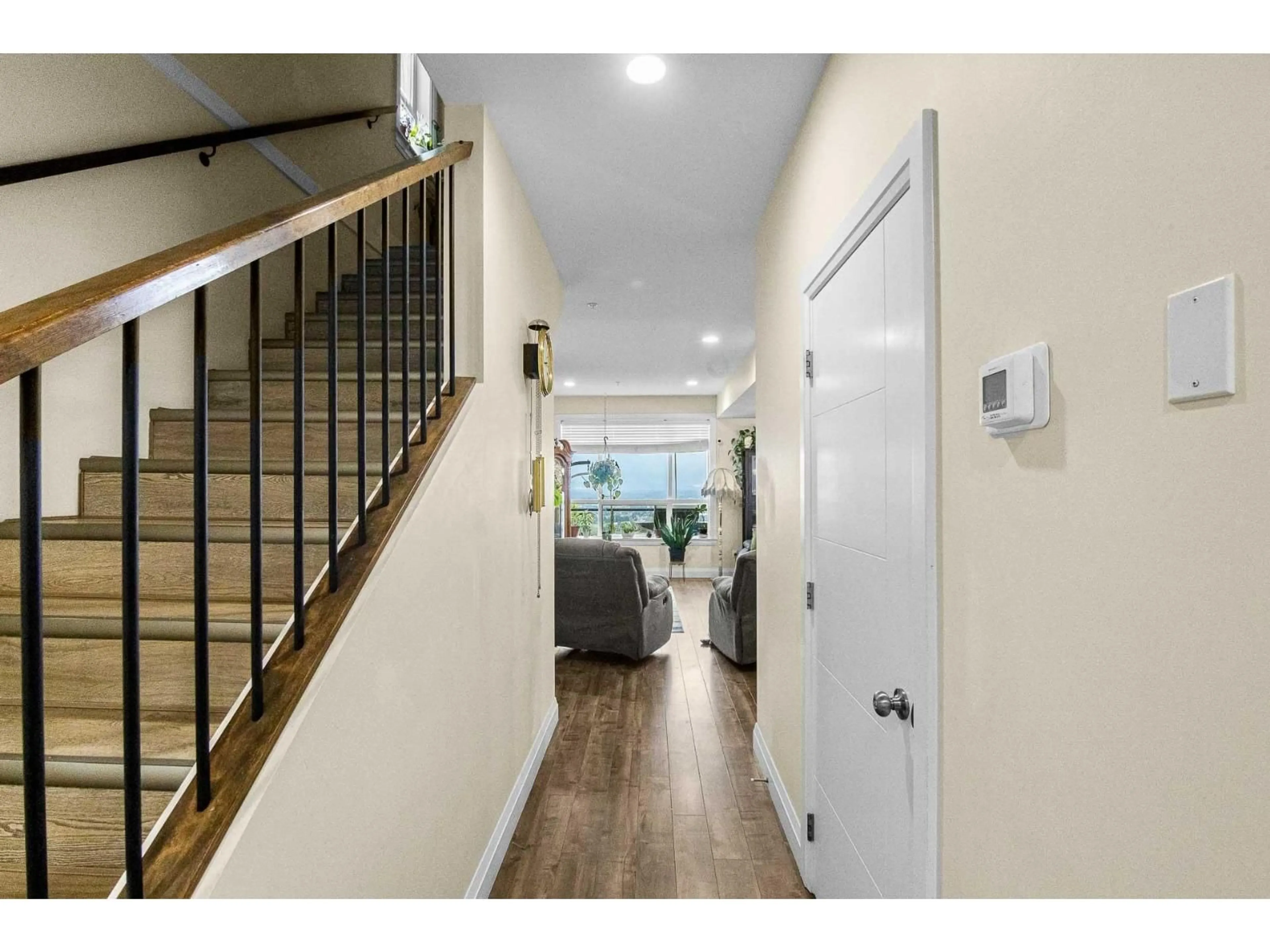 Indoor entryway for 38 - 47042 MACFARLANE PLACE, Chilliwack British Columbia V2R0P3