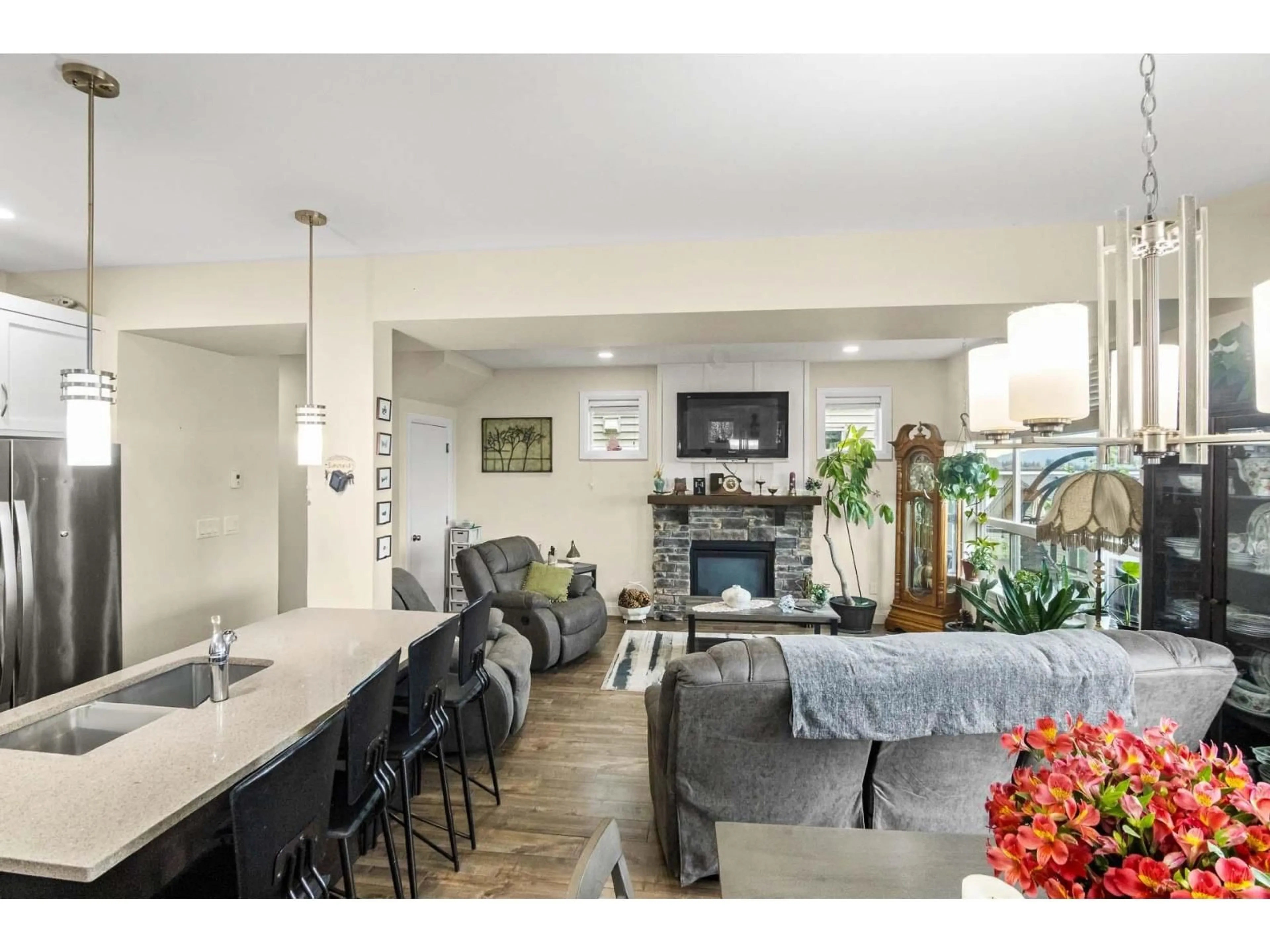 Open concept kitchen, unknown for 38 - 47042 MACFARLANE PLACE, Chilliwack British Columbia V2R0P3