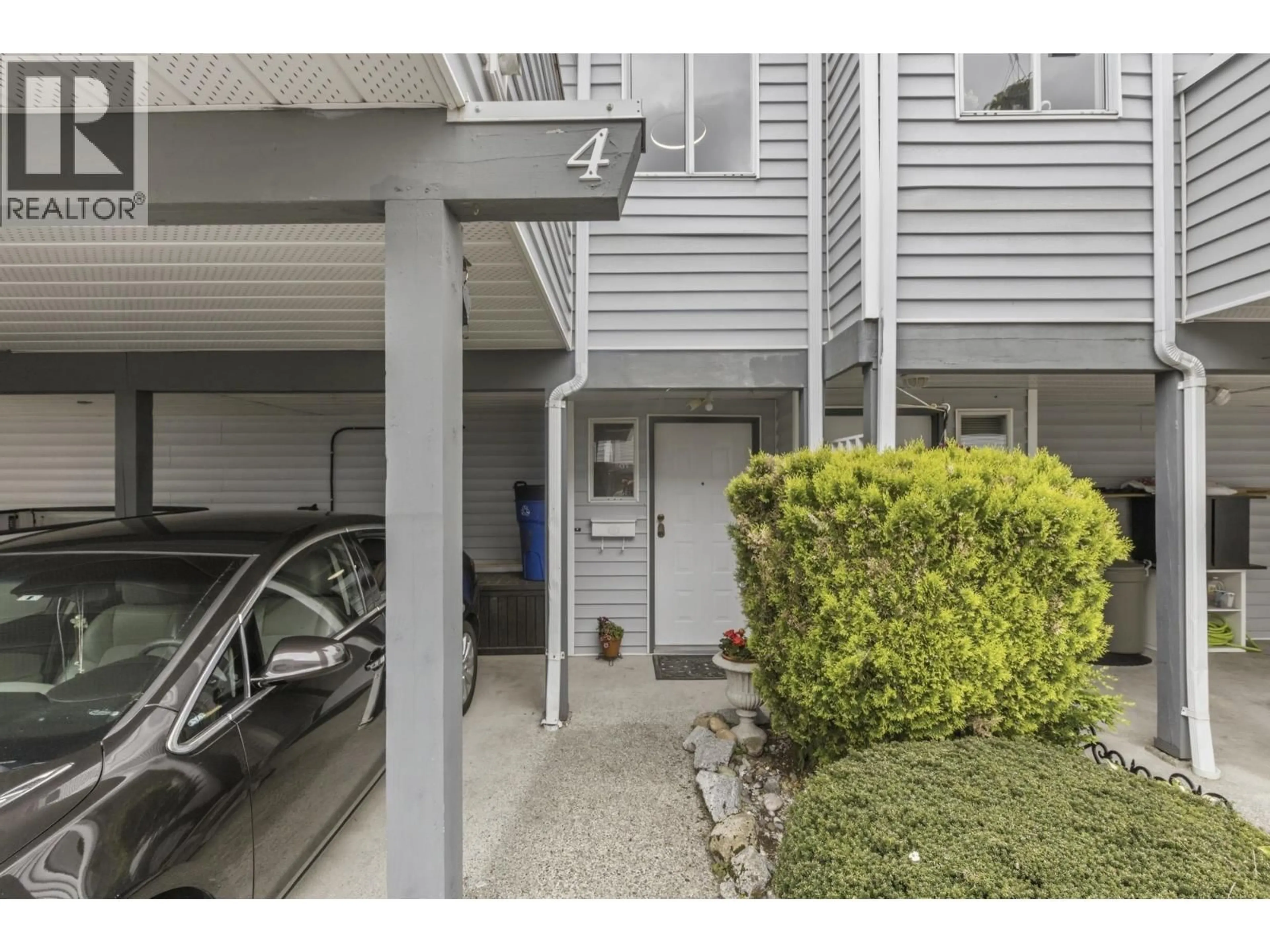 Unknown for 4 - 3384 COAST MERIDIAN ROAD, Port Coquitlam British Columbia V3B3N5