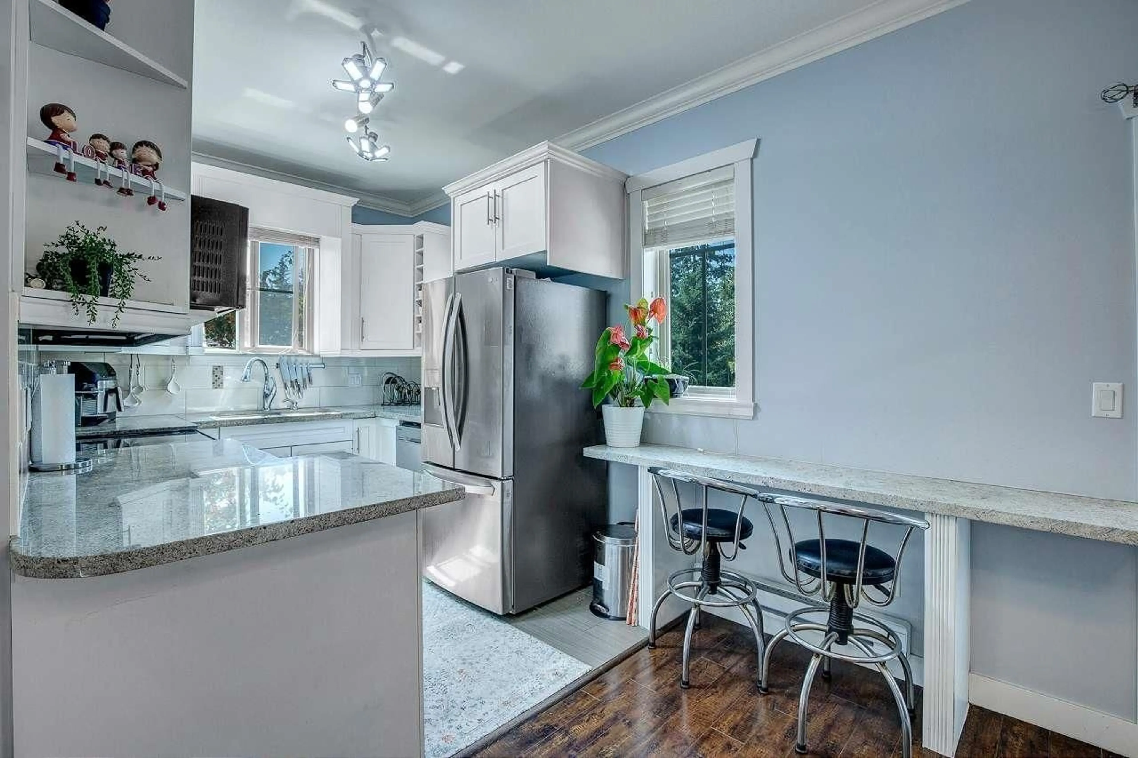 Open concept kitchen, ceramic/tile floor for 29 - 9533 130A STREET, Surrey British Columbia V3V0B8
