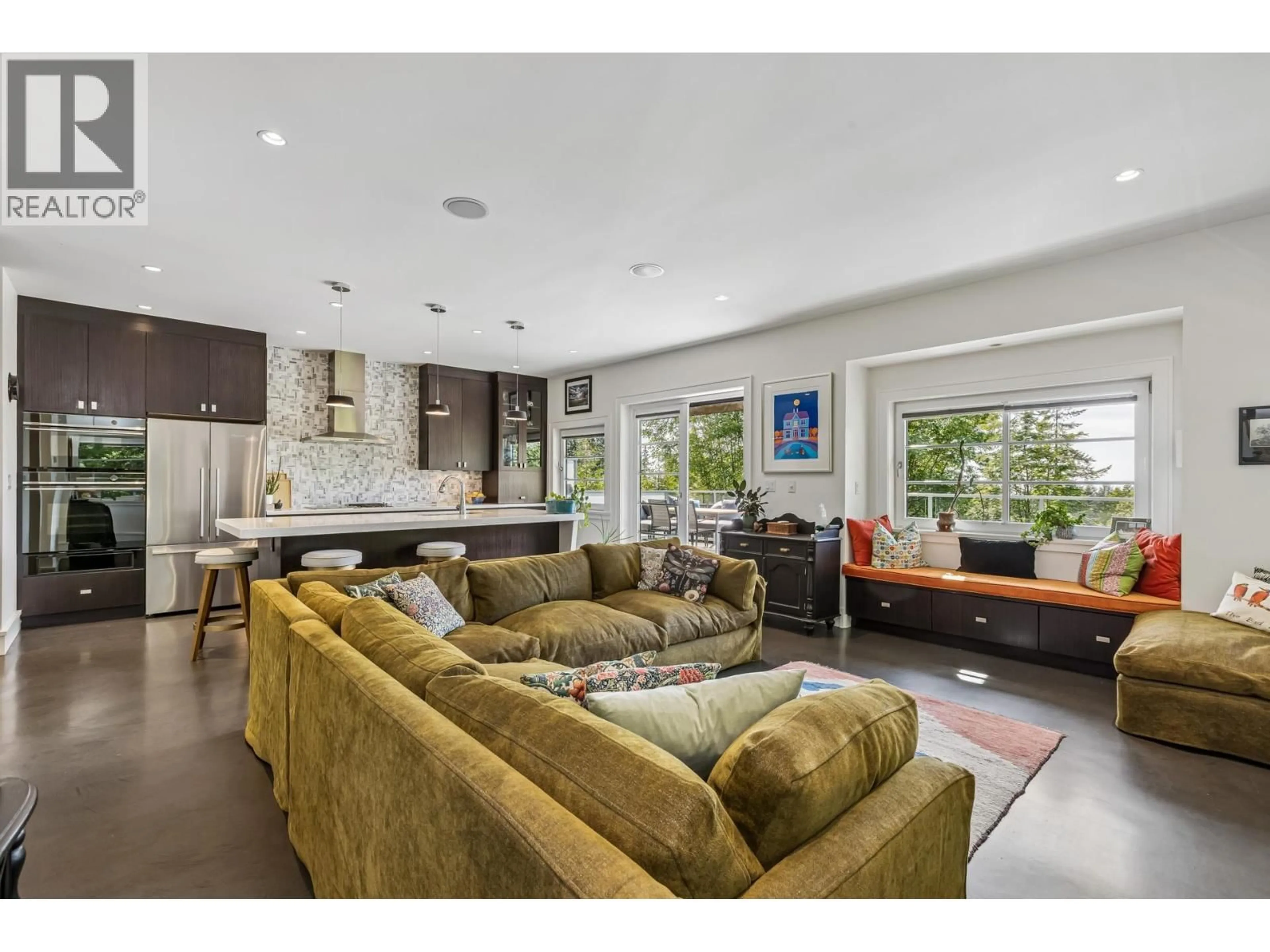 Unknown for 4041 PROSPECT ROAD, North Vancouver British Columbia V7N3L6