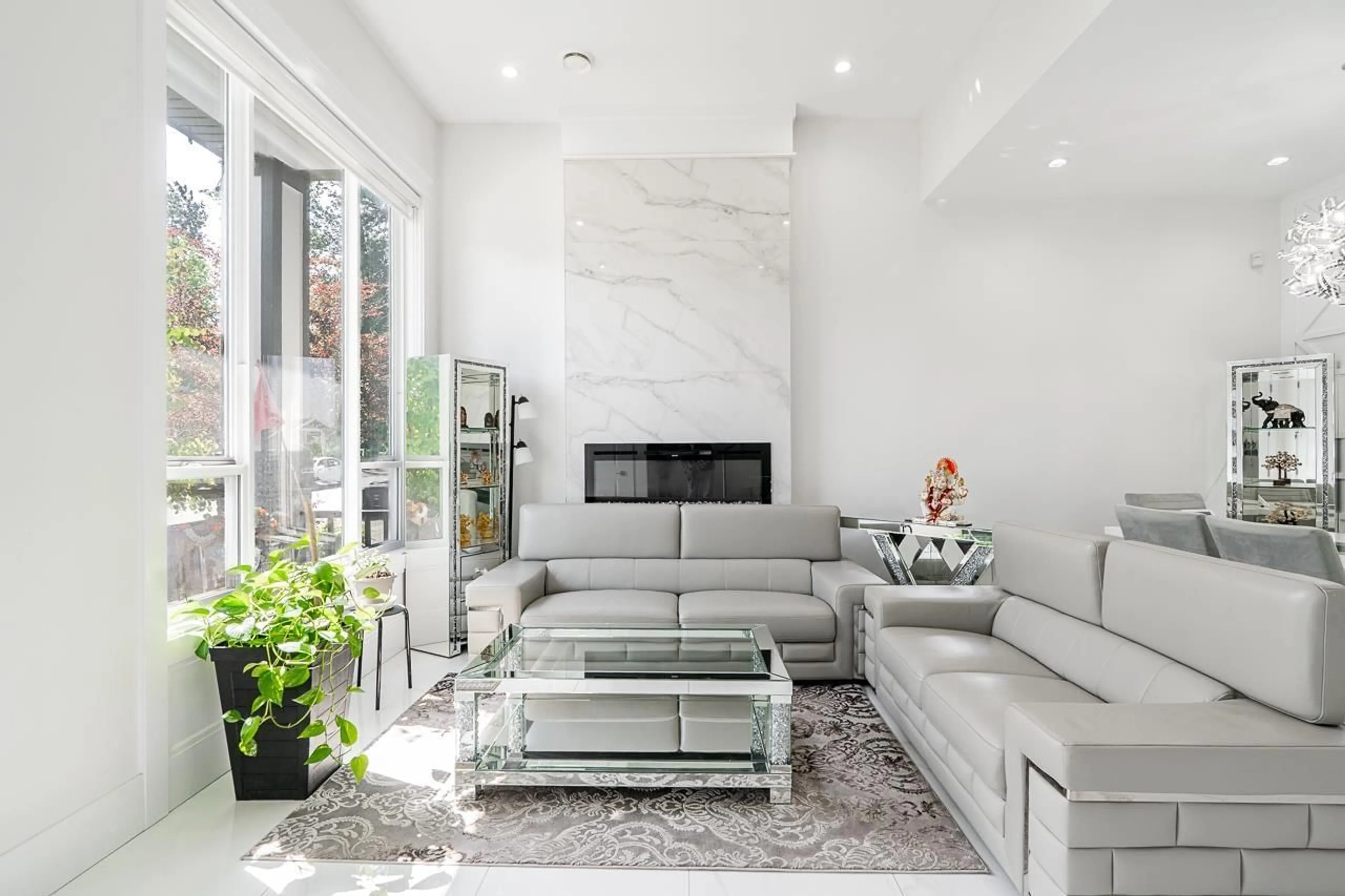 Living room with furniture, unknown for 5921 140B STREET, Surrey British Columbia V3X2N3