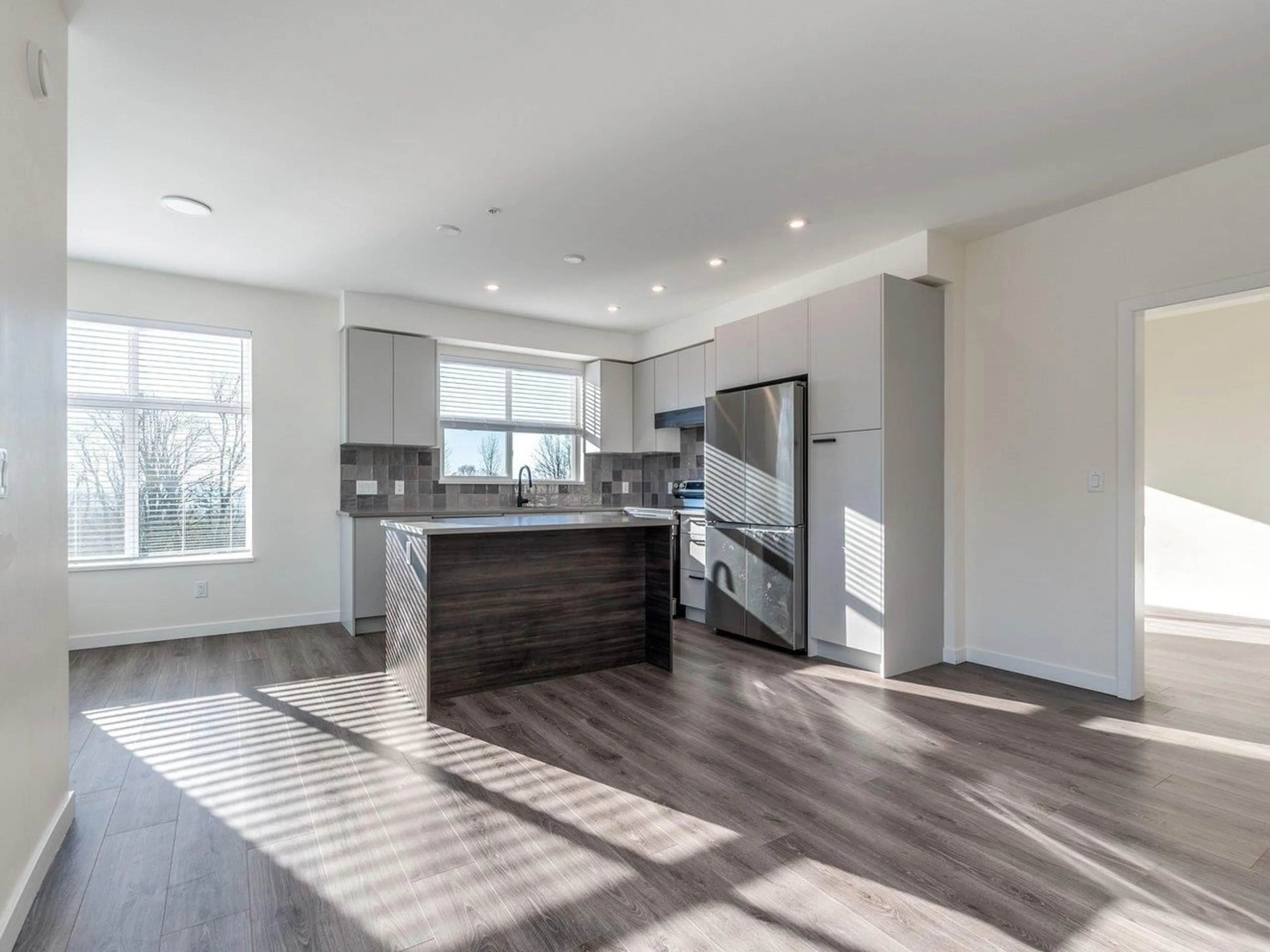 Open concept kitchen, unknown for 311 - 33920 BEST AVENUE, Mission British Columbia V2V0L9