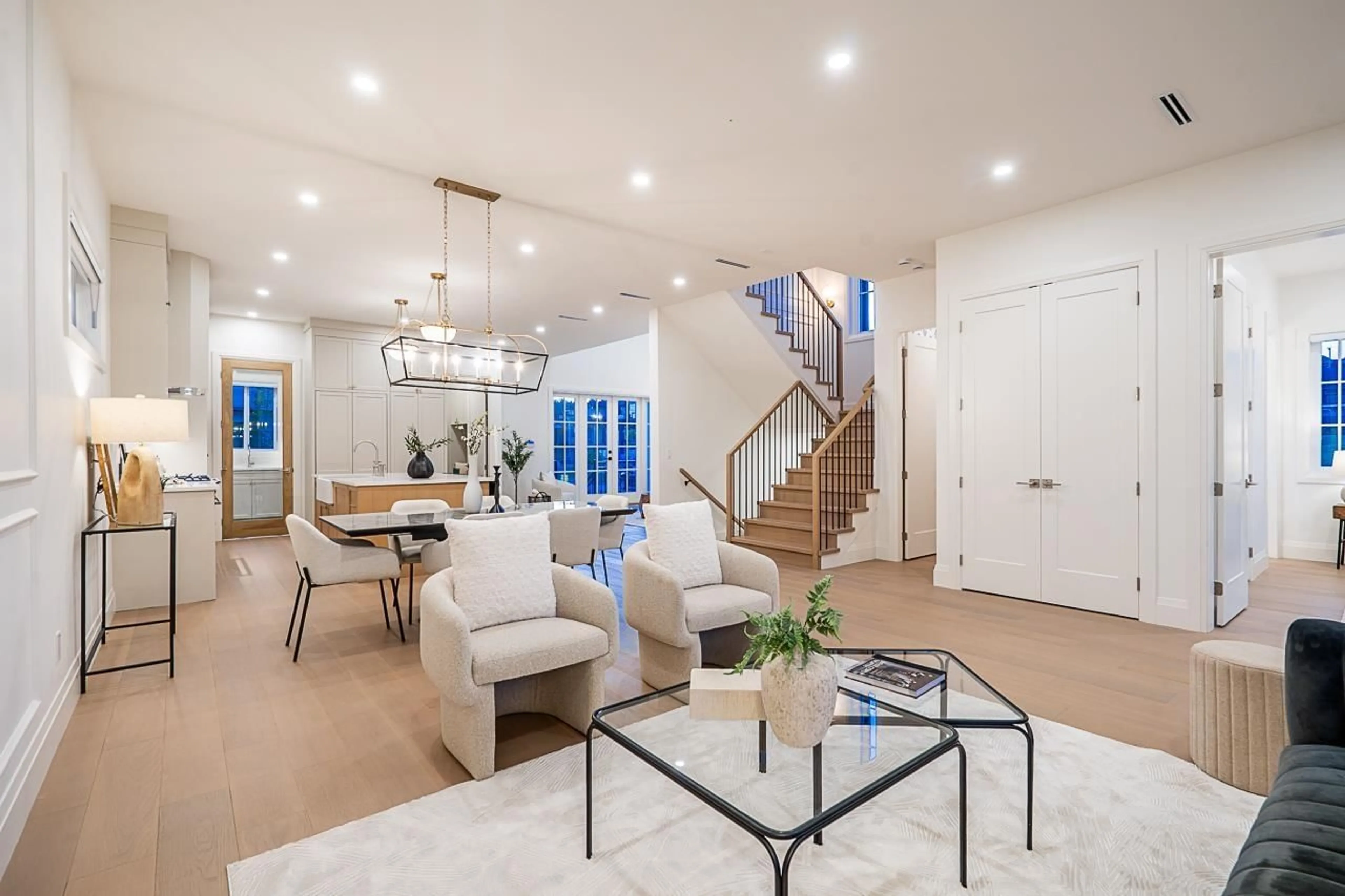 Living room with furniture, unknown for 1495 168 STREET, Surrey British Columbia V3S9M4