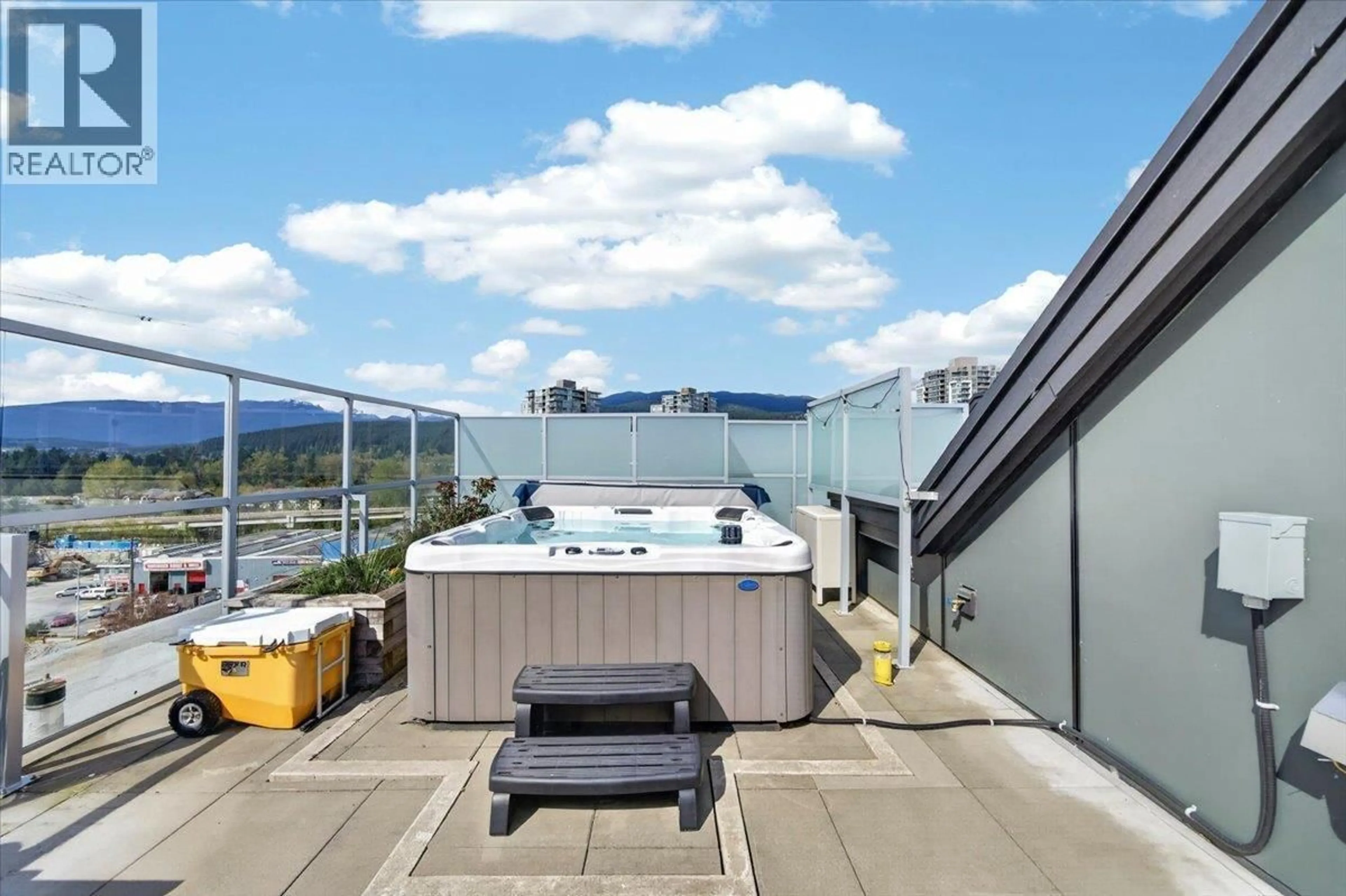 Patio, mountain view for 605 - 3229 ST JOHNS STREET, Port Moody British Columbia V3H0M4