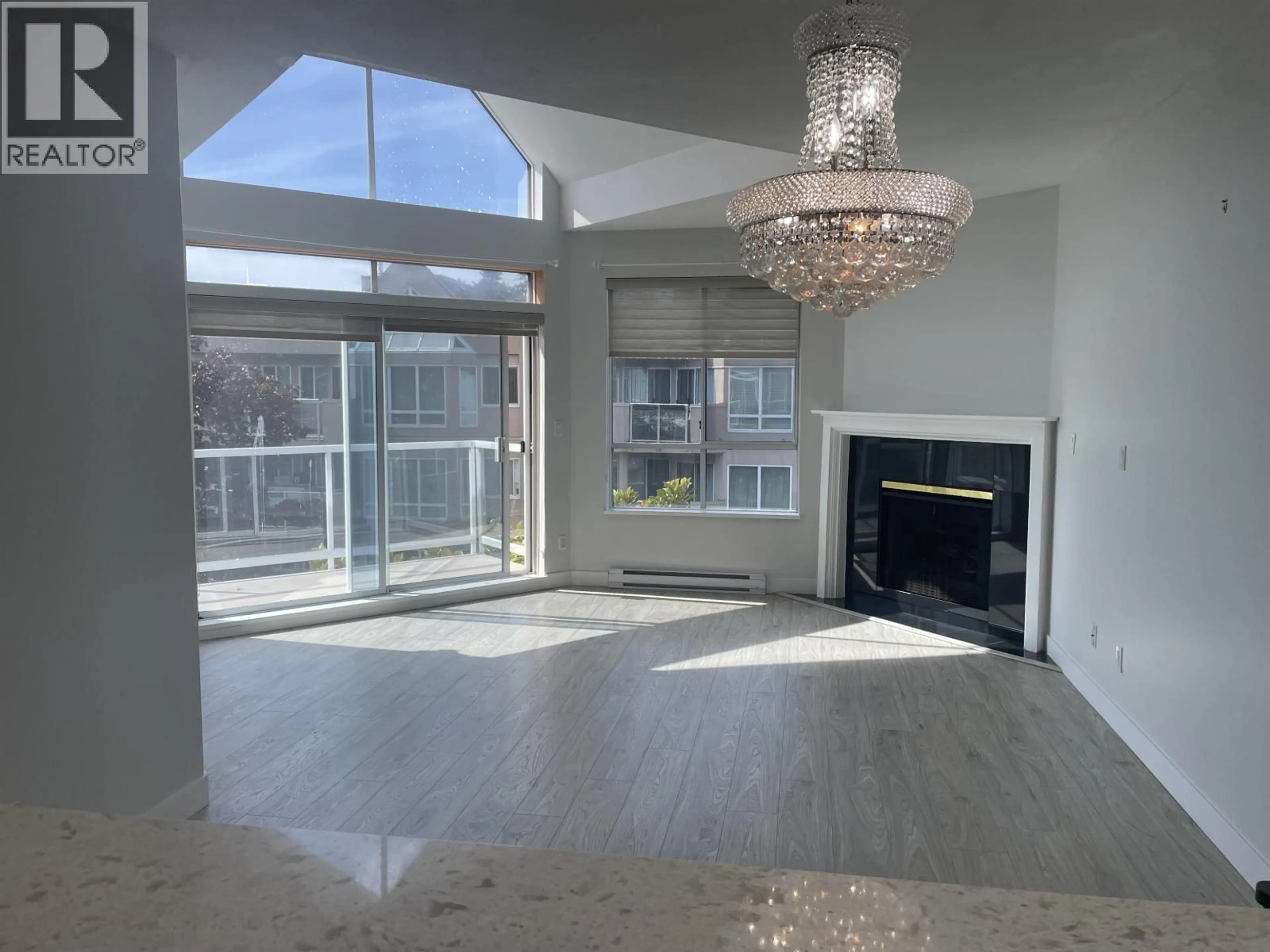 A pic of a room for 315 - 8651 ACKROYD ROAD, Richmond British Columbia V6X1B6