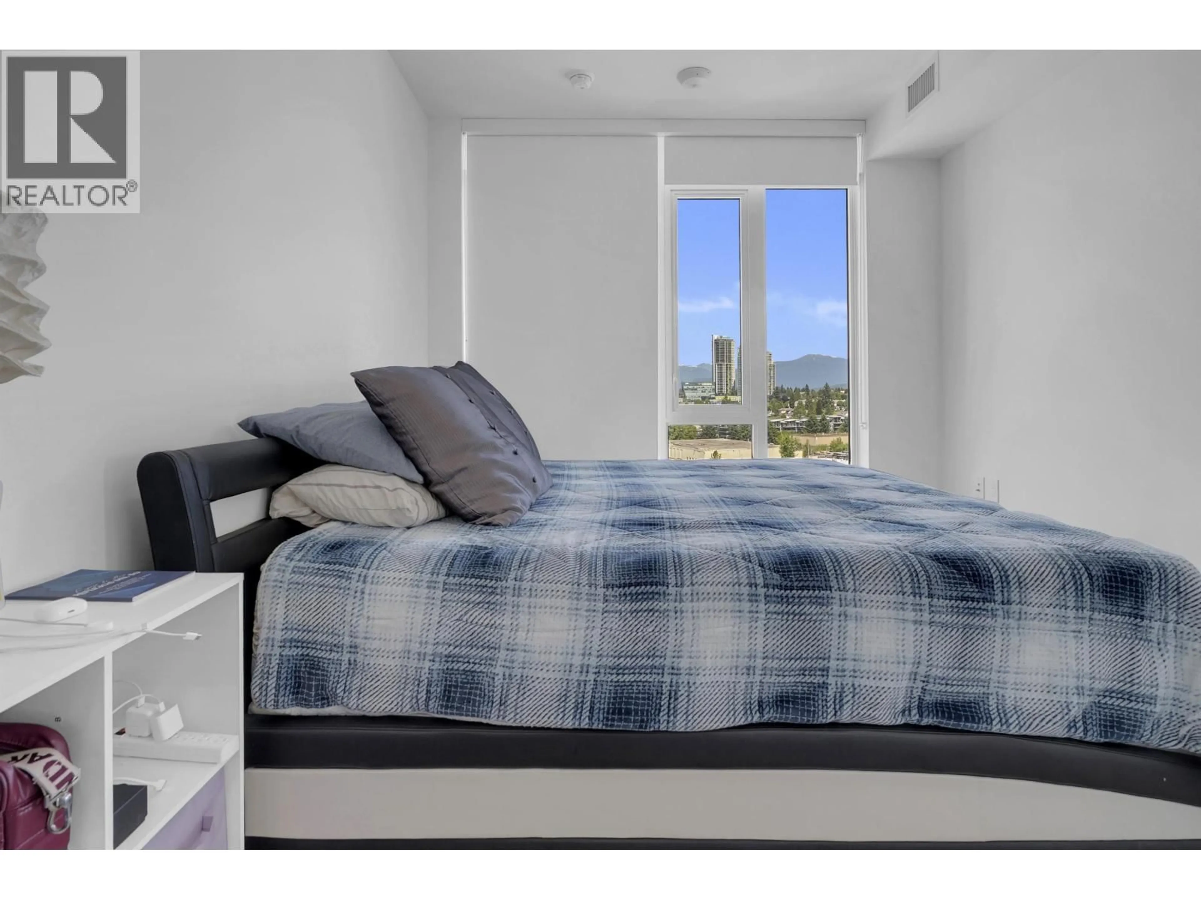 Bedroom with bed, unknown for 1106 - 7769 PARK CRESCENT, Burnaby British Columbia V3N0J7