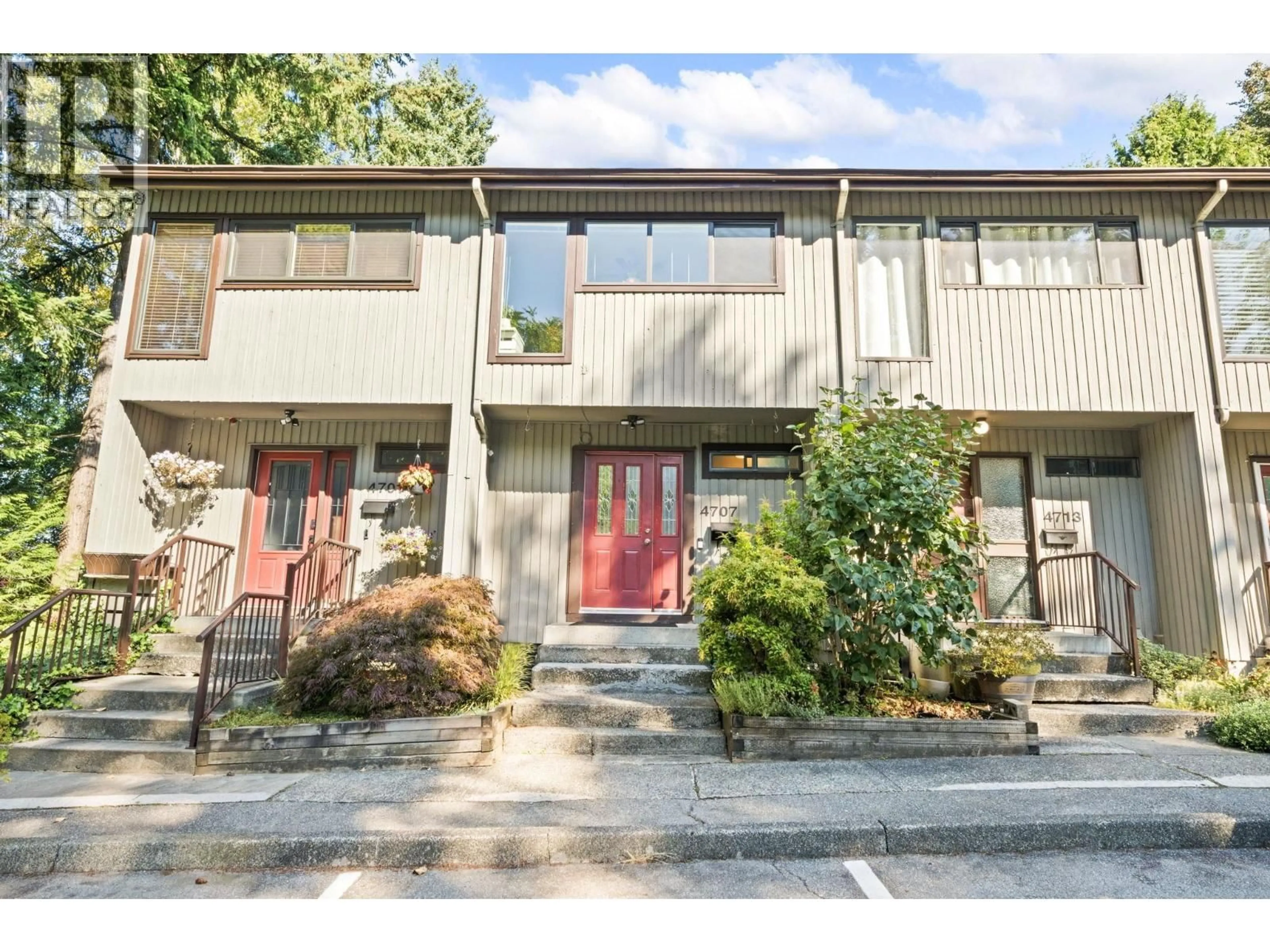 Unknown for 4707 CEDARGLEN PLACE, Burnaby British Columbia V5G4B6
