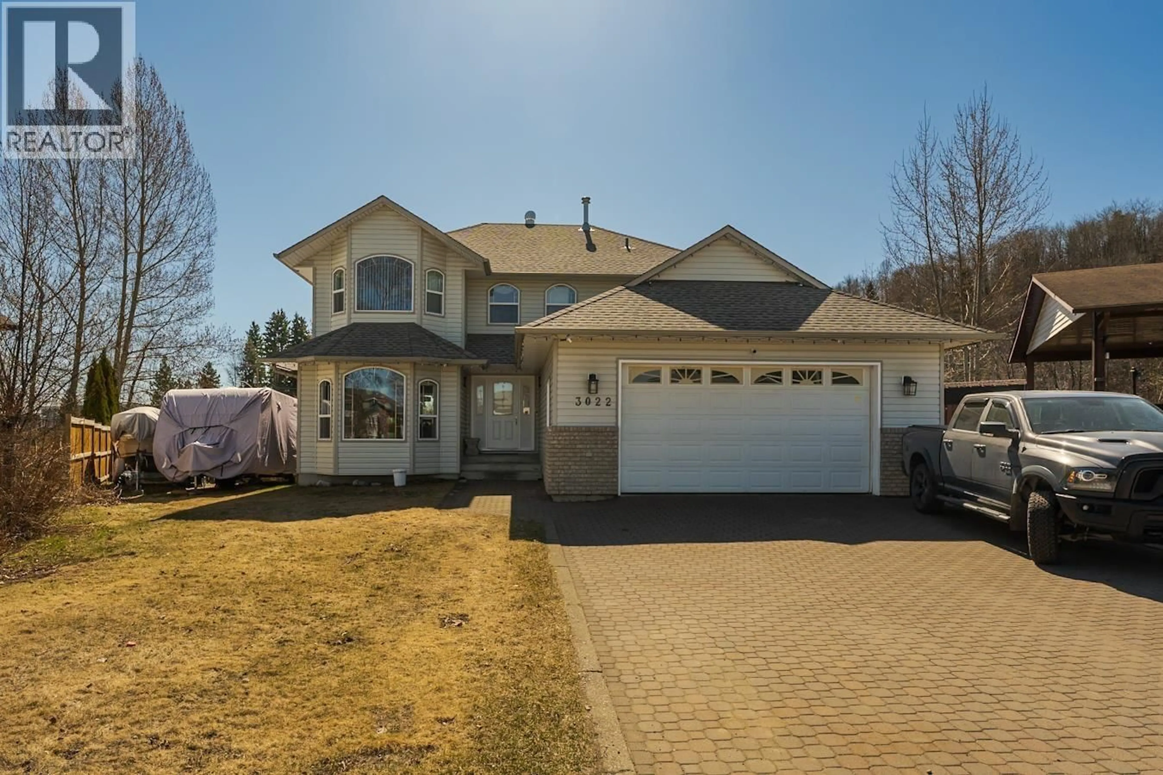 Home with vinyl exterior material, street for 3022 CHRISTOPHER CRESCENT, Prince George British Columbia V2N4R9