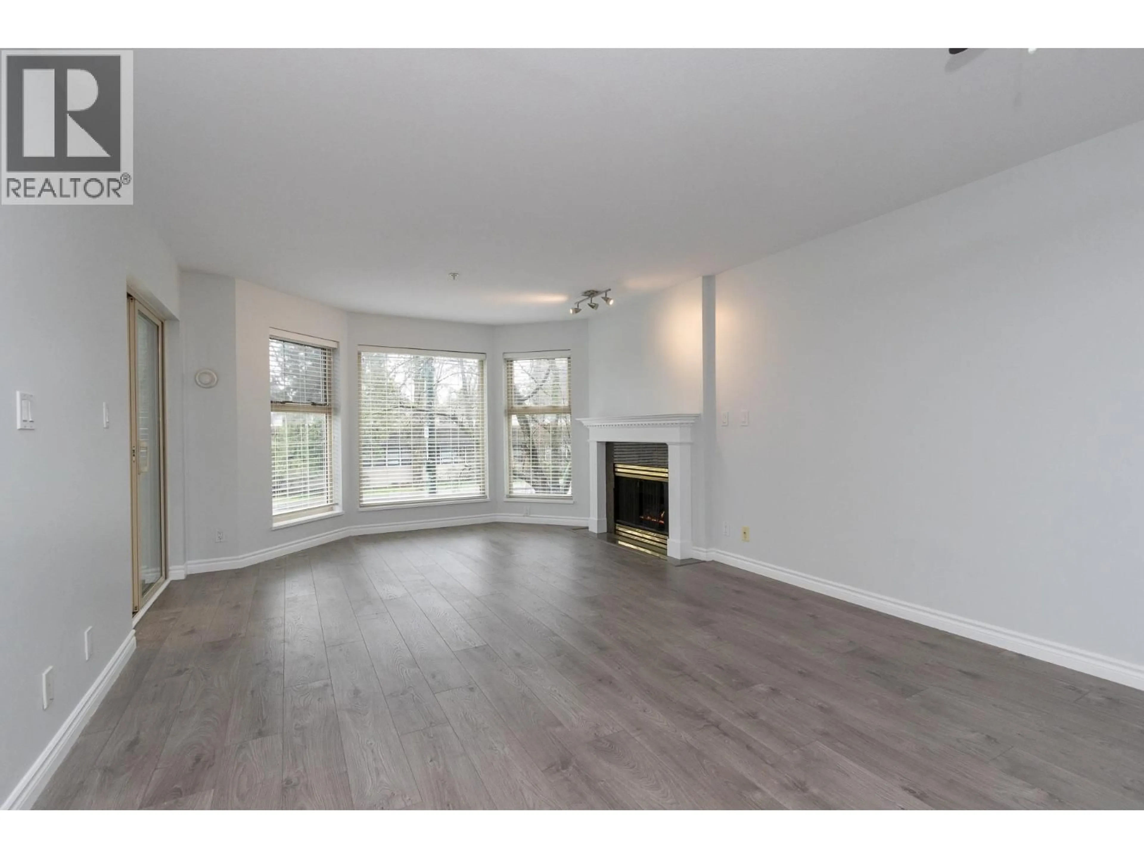 A pic of a room for 208 - 5650 OAK STREET, Vancouver British Columbia V6M2V6