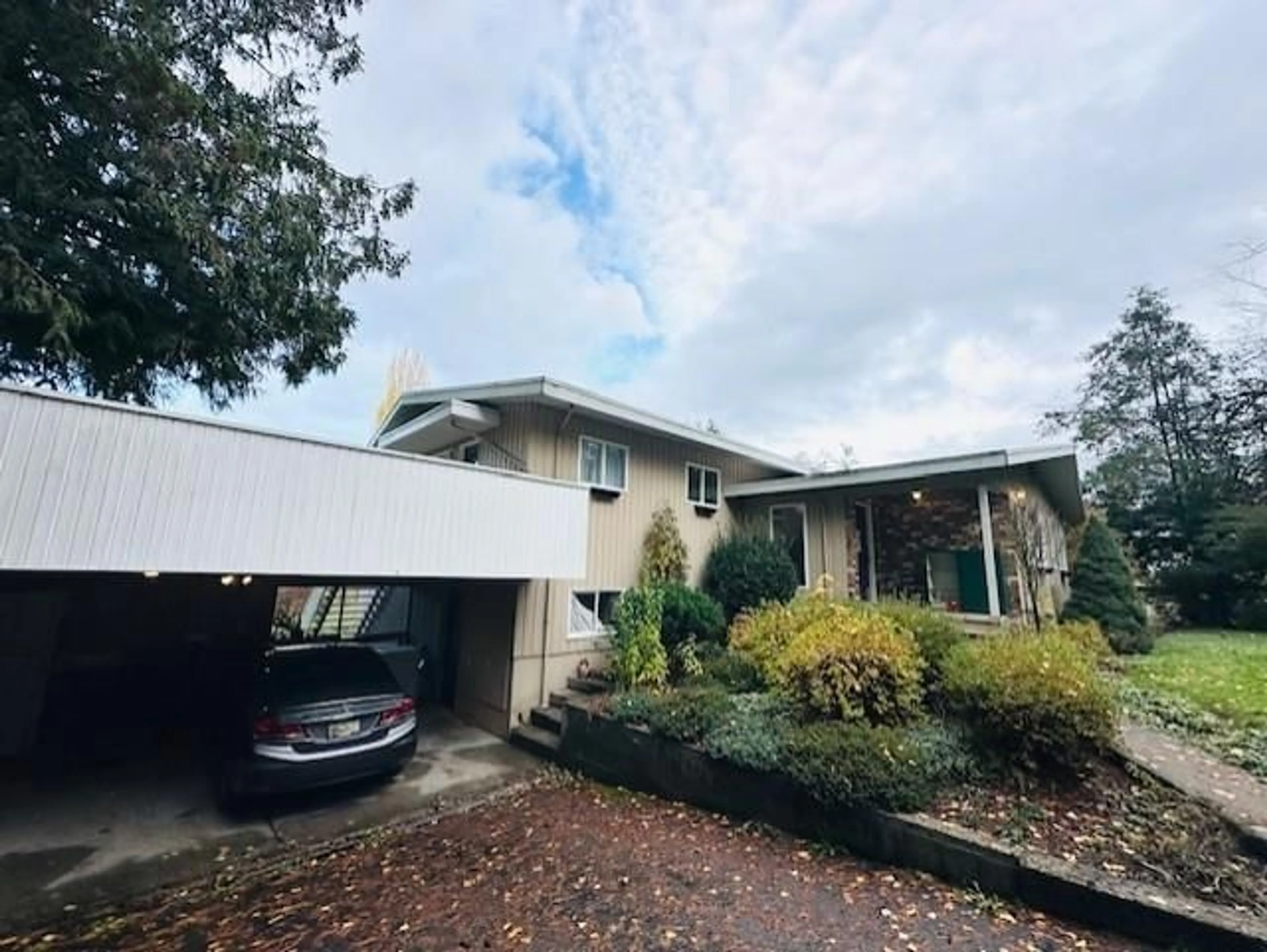 Unknown for 18351 74 AVENUE, Surrey British Columbia V4N6C1