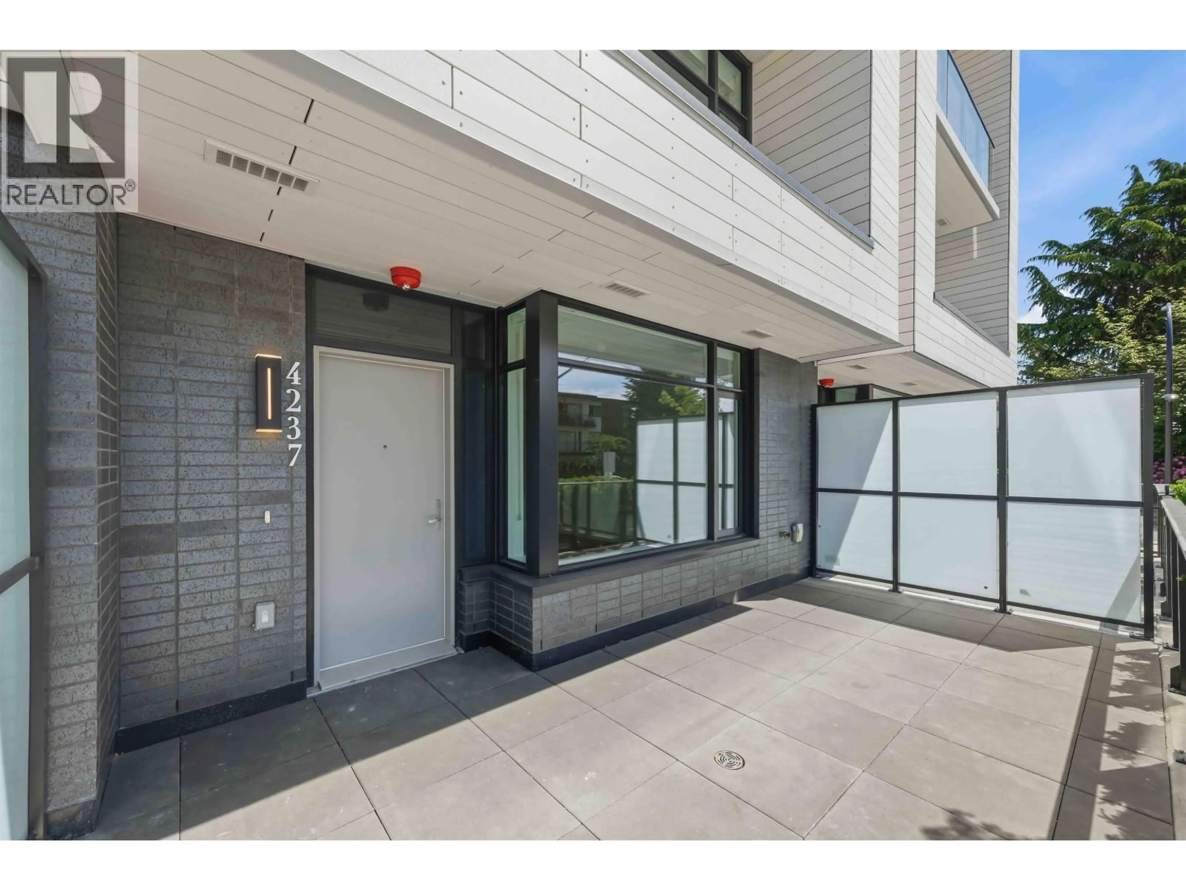Unknown for 4237 MAYWOOD STREET, Burnaby British Columbia V5H0L3