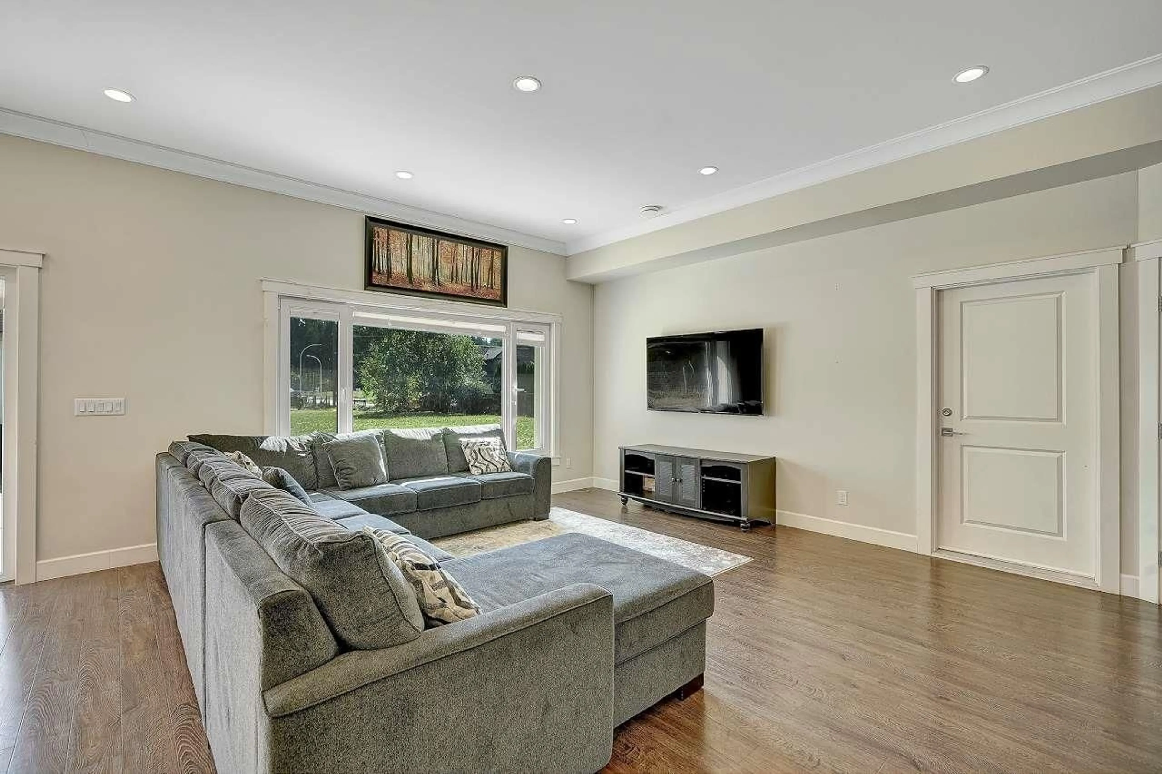 Living room with furniture, unknown for 20210 28 AVENUE, Langley British Columbia V2Z2B9