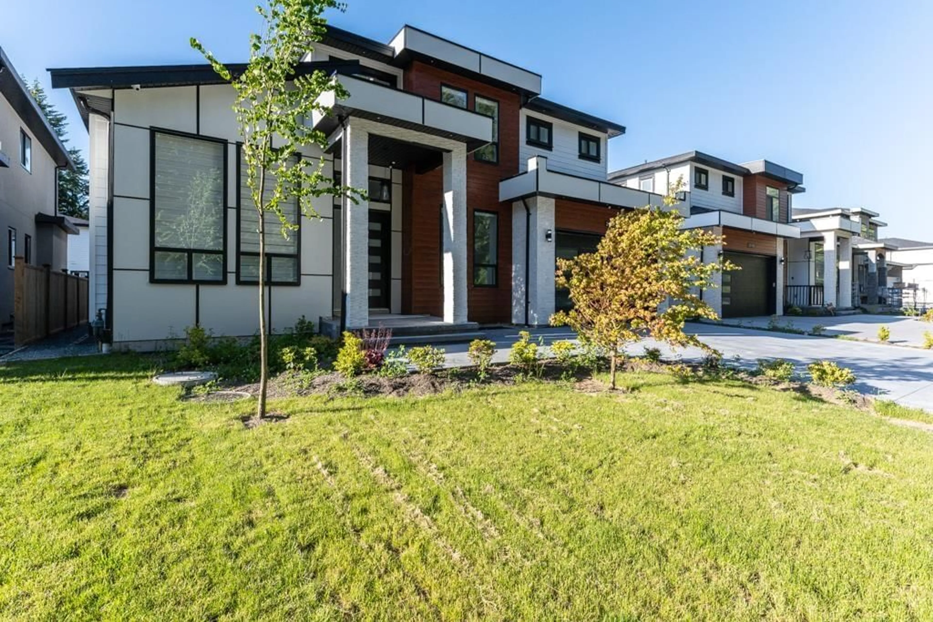 Home with brick exterior material, street for 20133 27 AVENUE, Langley British Columbia V2Z0B6