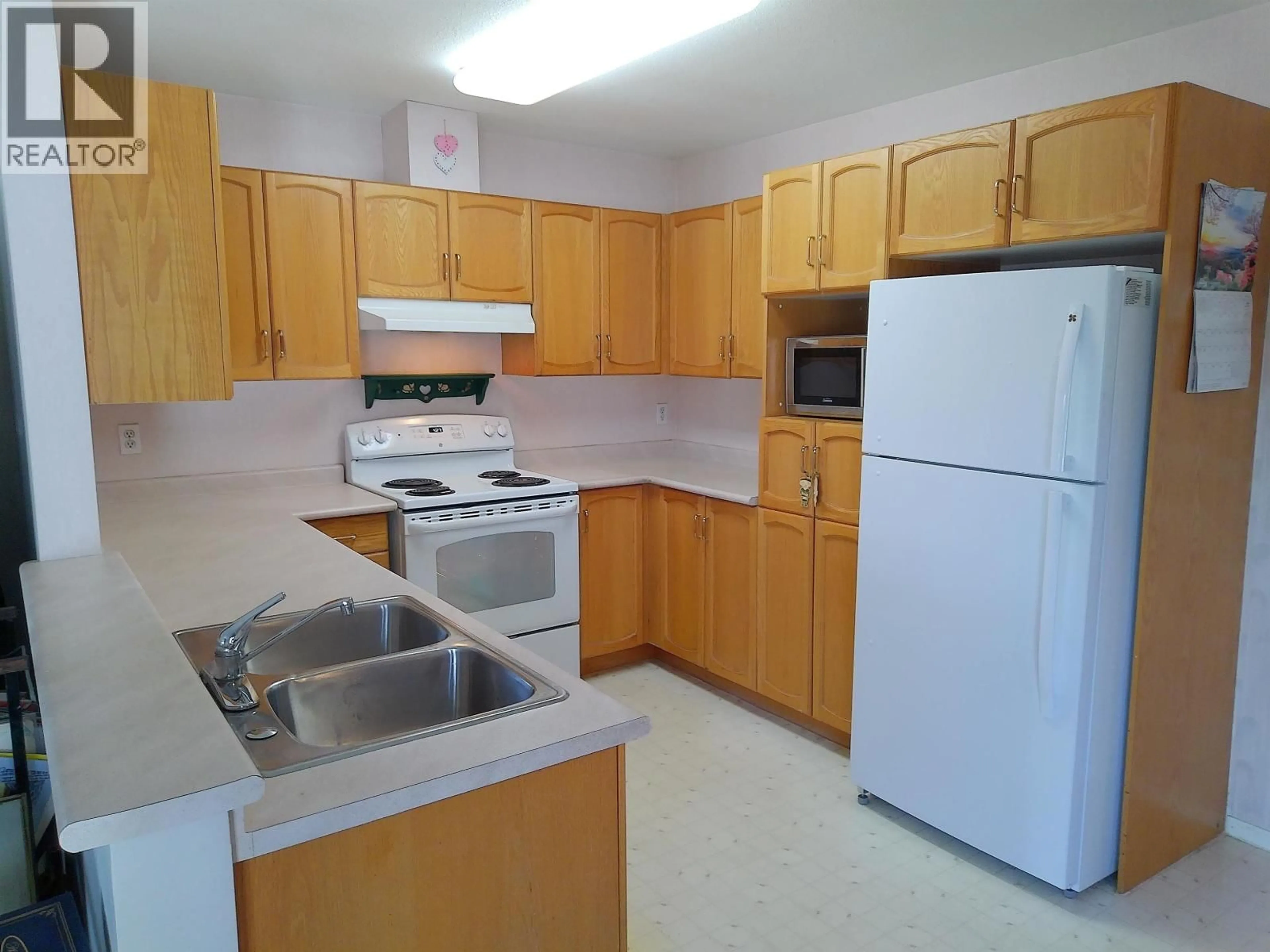Standard kitchen, unknown for 38 - 11502 BURNETT STREET, Maple Ridge British Columbia V2X0Y2